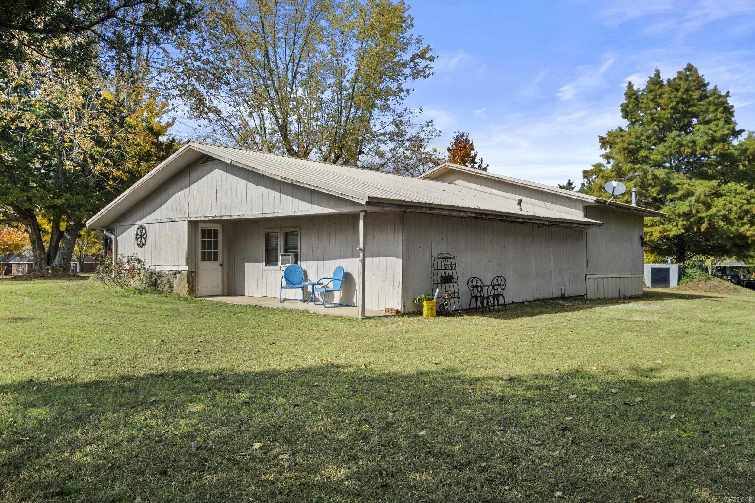 4 Persimmon Ln  Tumbling Shoals, AR