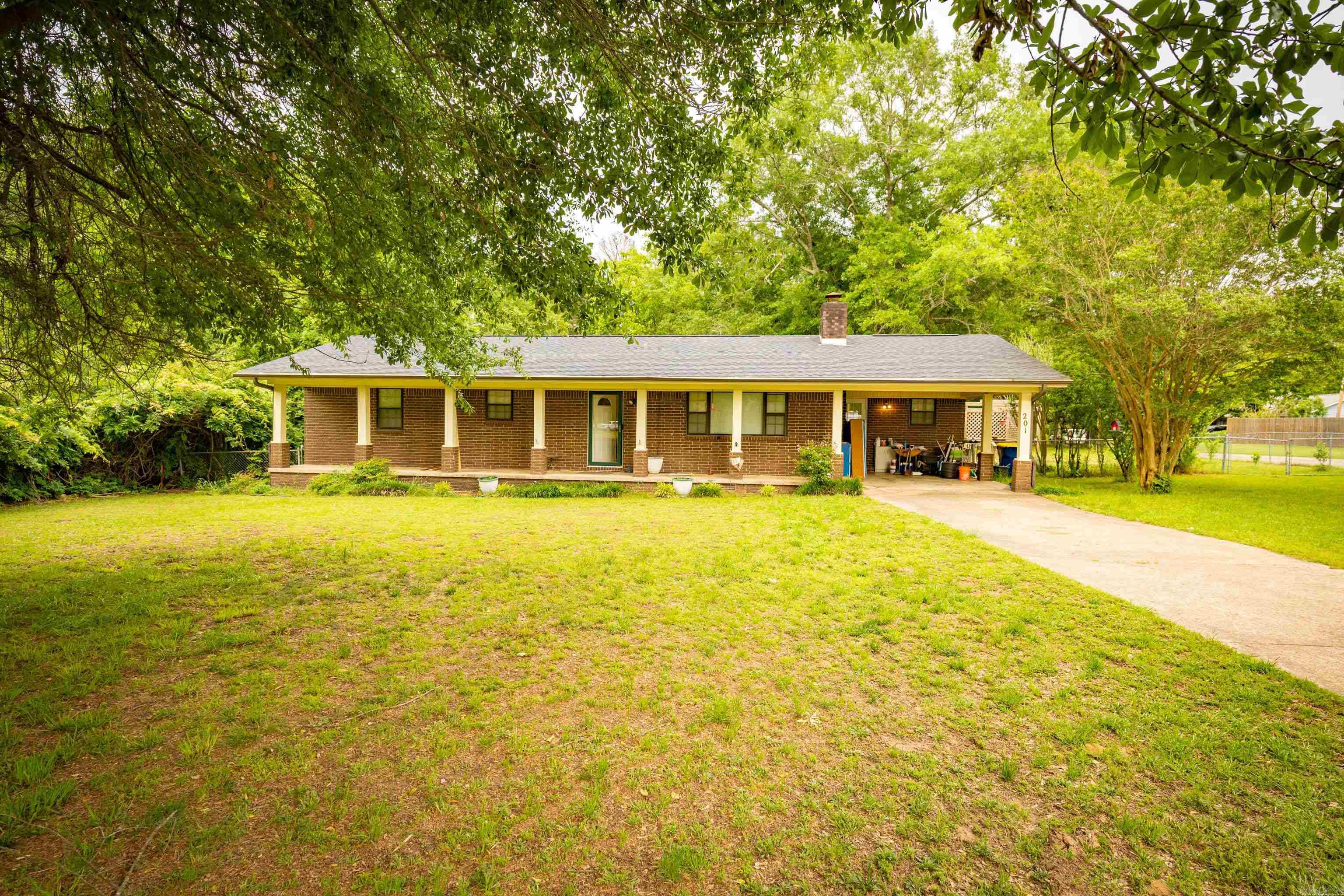 201 Honeysuckle  Cabot, AR