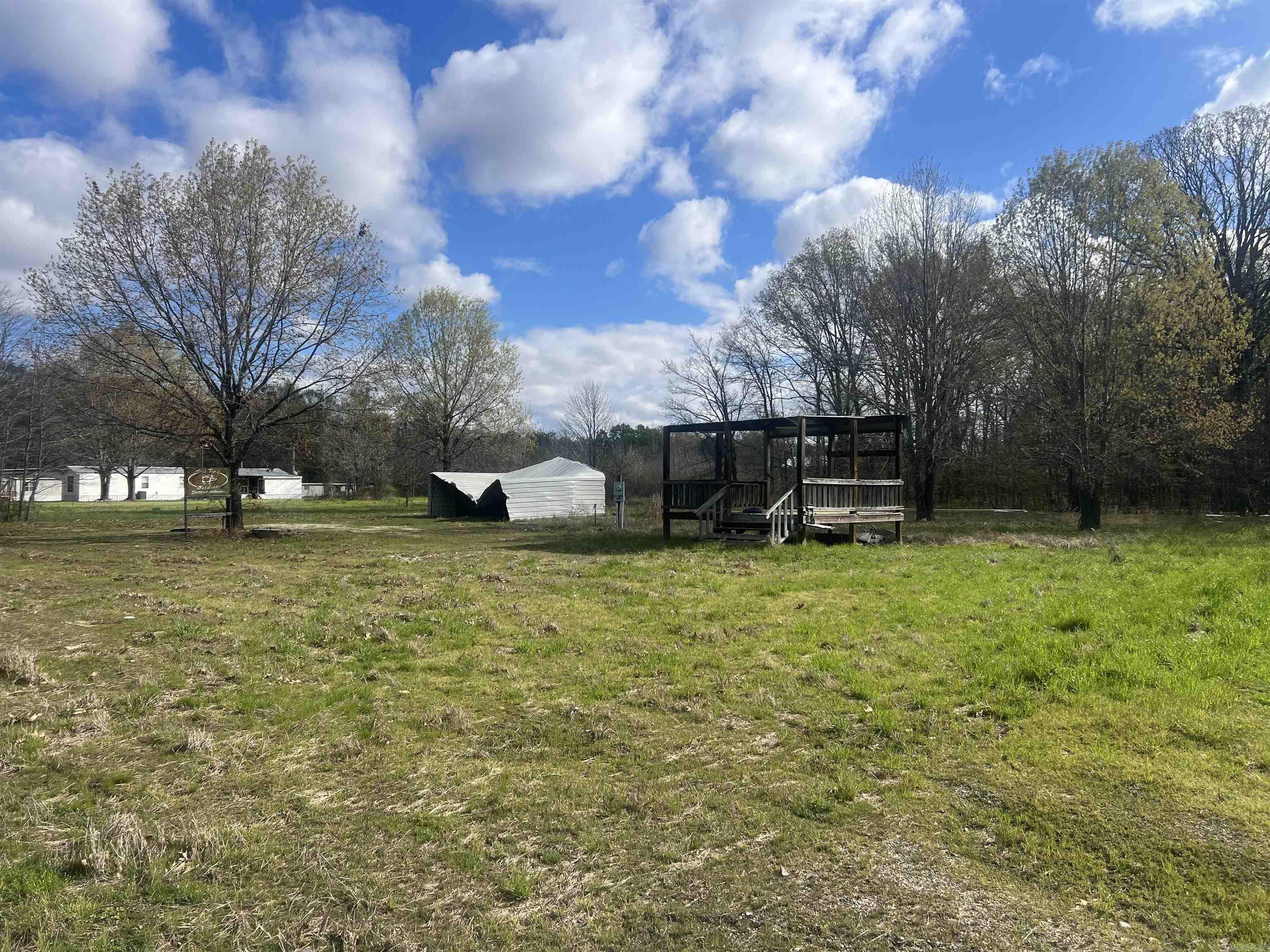 12 C Drake Lane  Stuttgart, AR