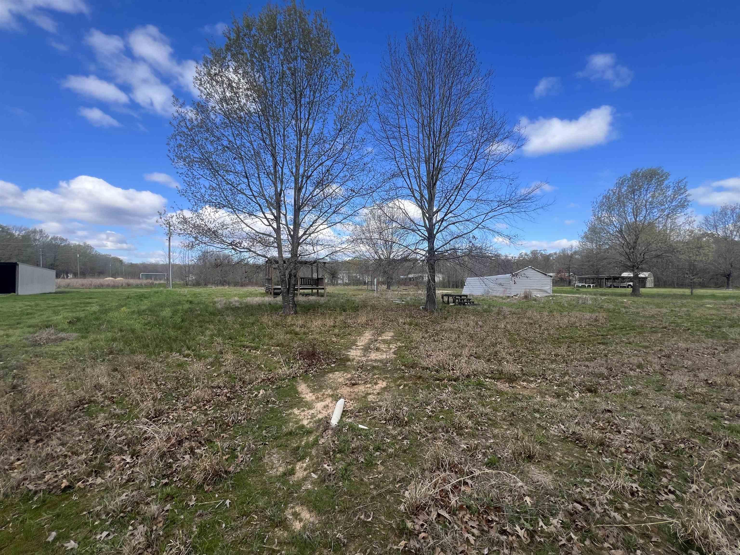 12 C Drake Lane  Stuttgart, AR