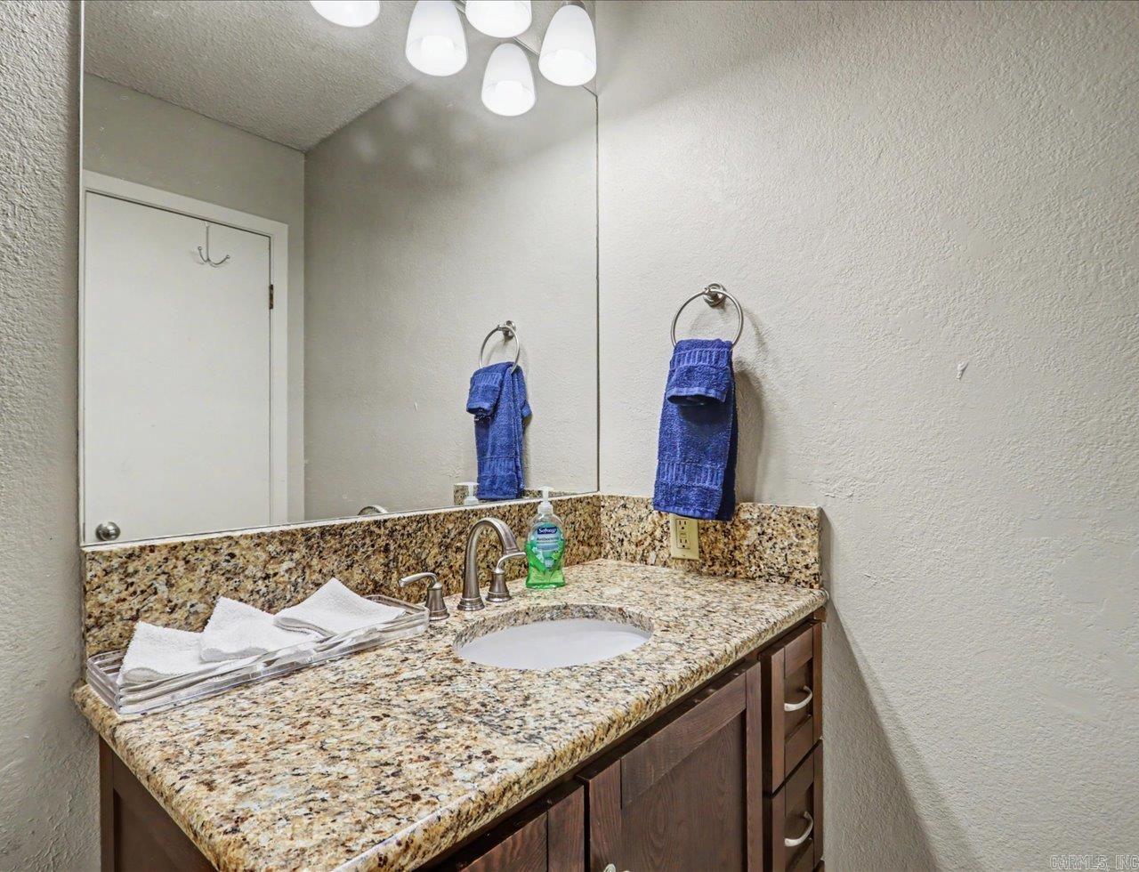 2301 Higdon Ferry  Hot Springs, AR