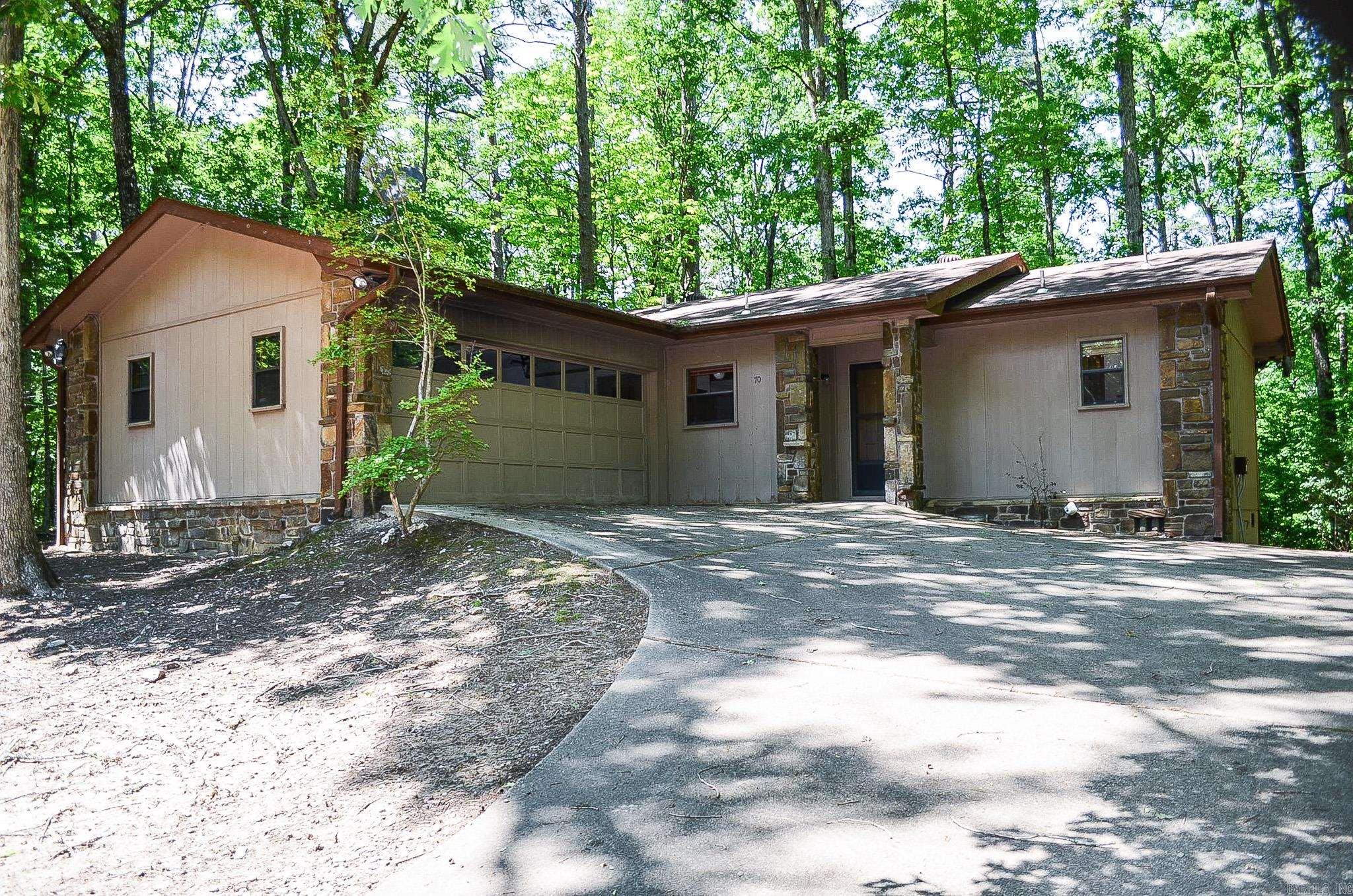 70 Sabiote Way  Hot Springs Village, AR