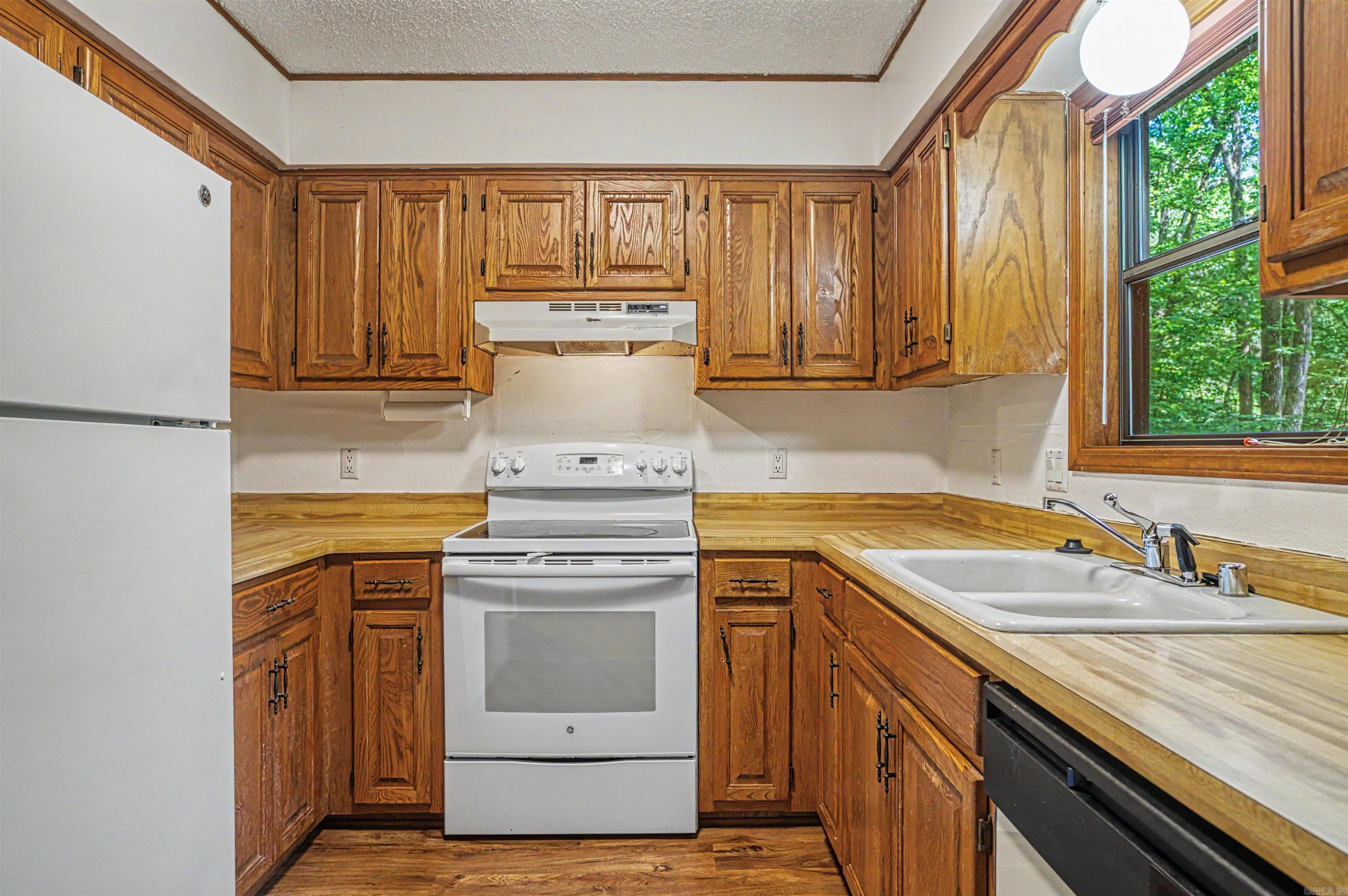 70 Sabiote Way  Hot Springs Village, AR