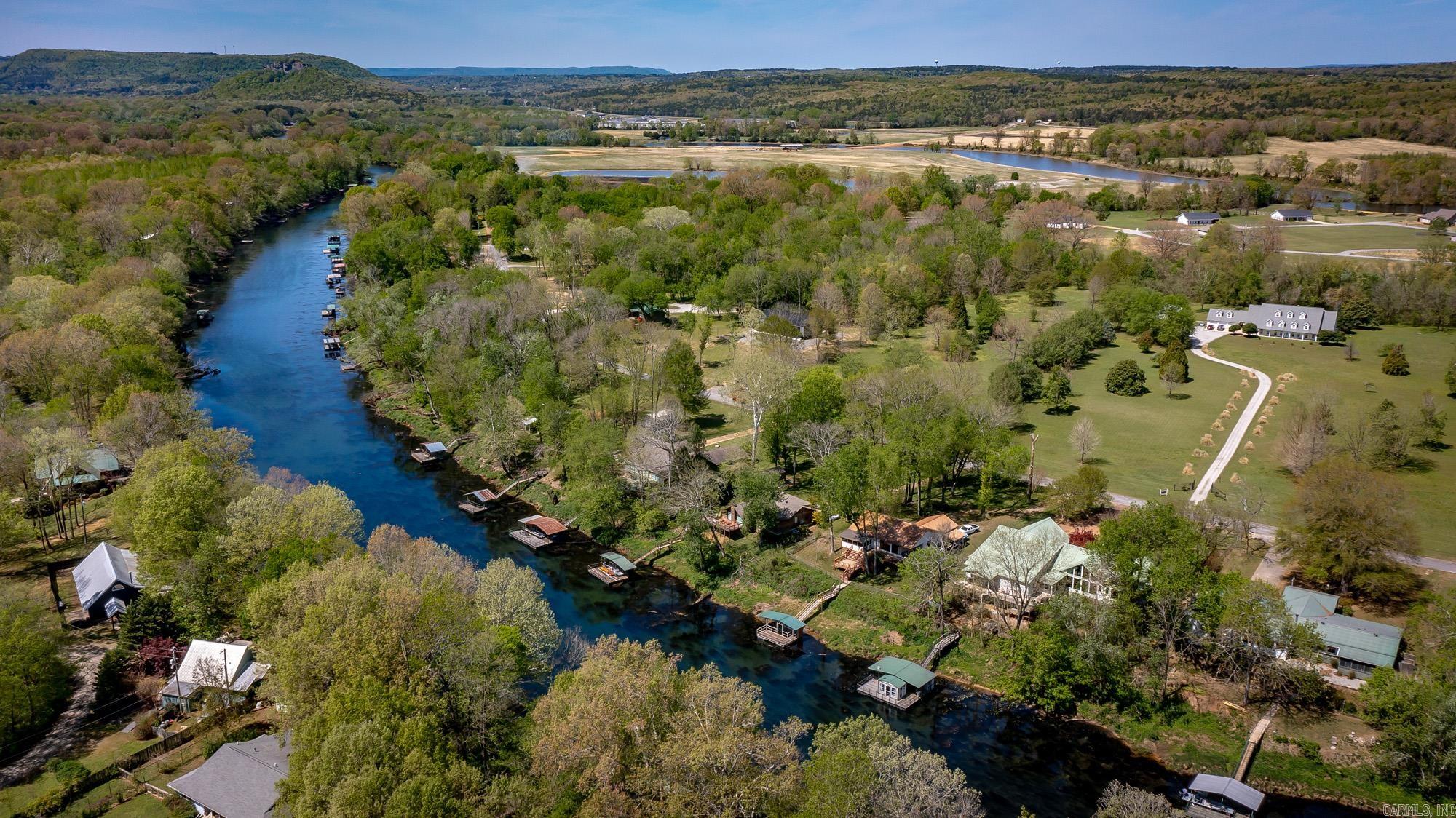 3139 Riverbend  Heber Springs, AR