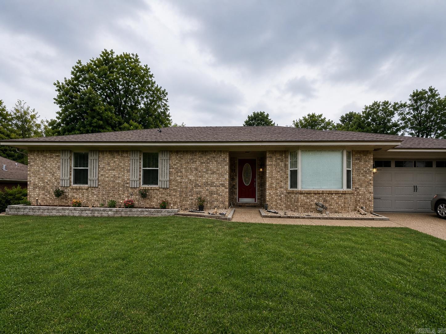 105 Elfen Glen St  Van Buren, AR