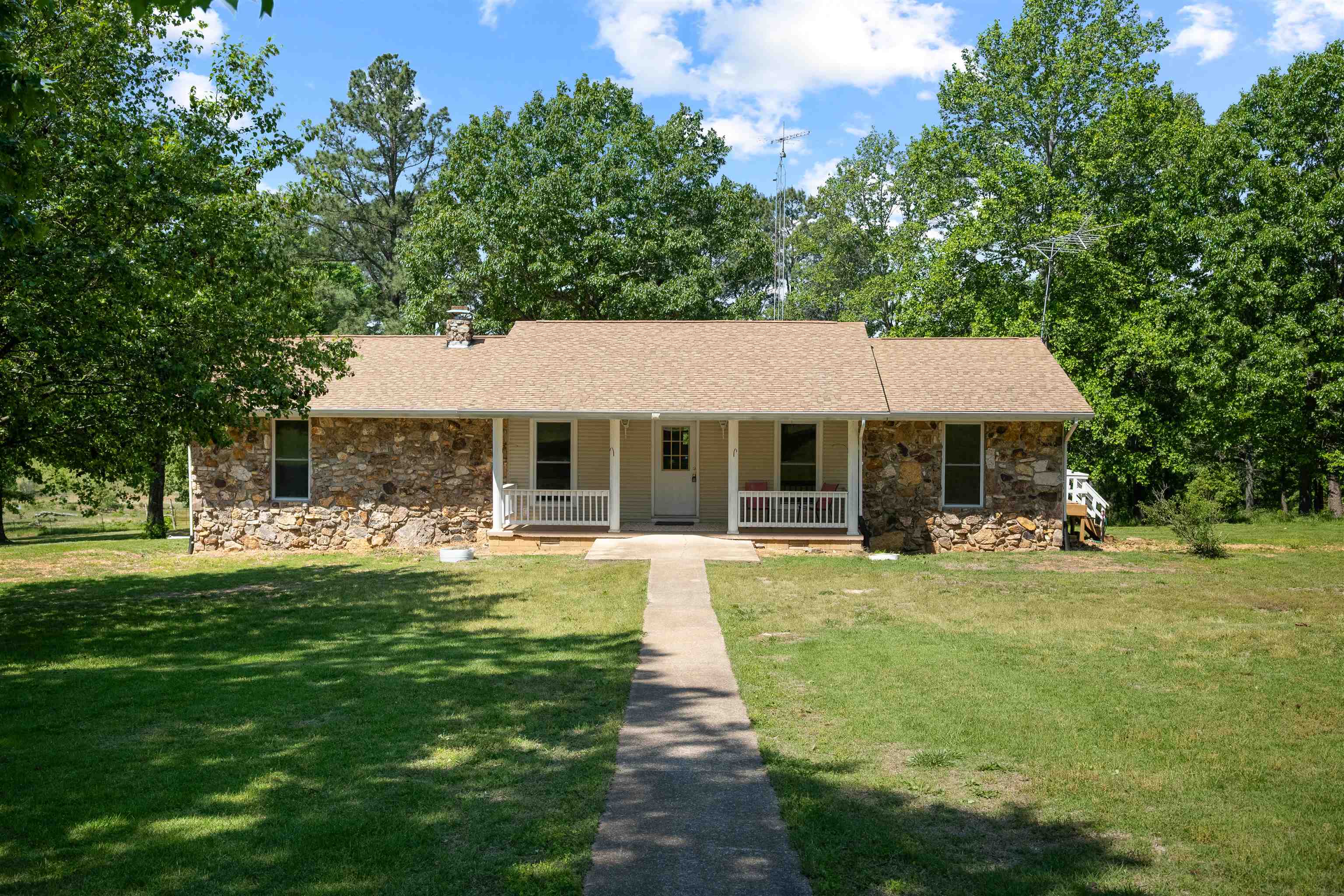 3555 Highway 167 Ash Flat, AR 72513