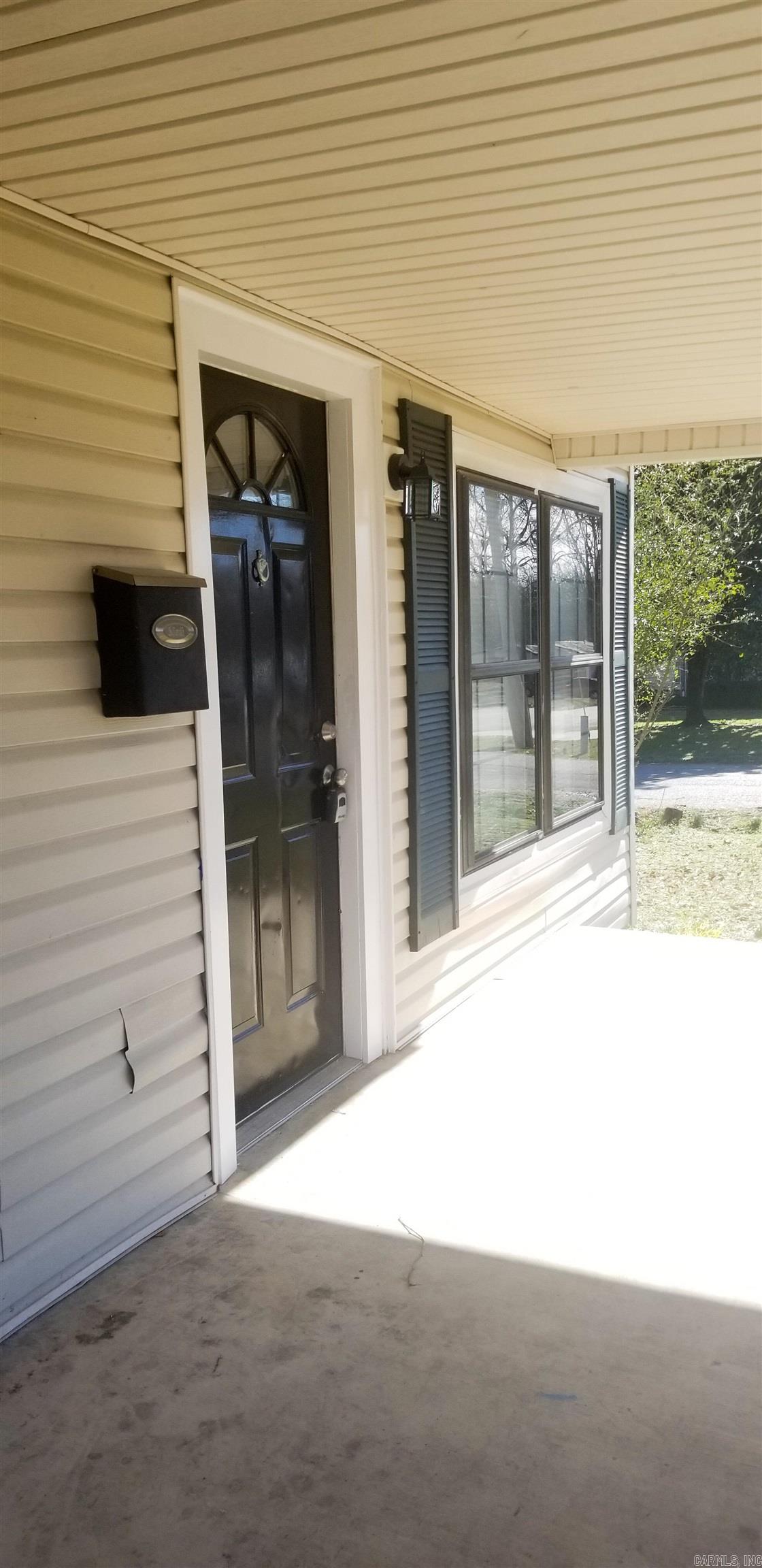 724 S Main  Benton, AR