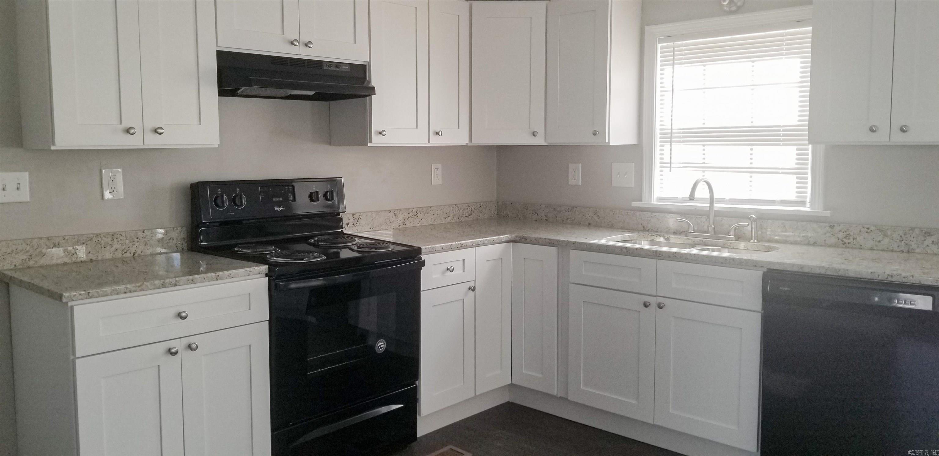 724 S Main  Benton, AR