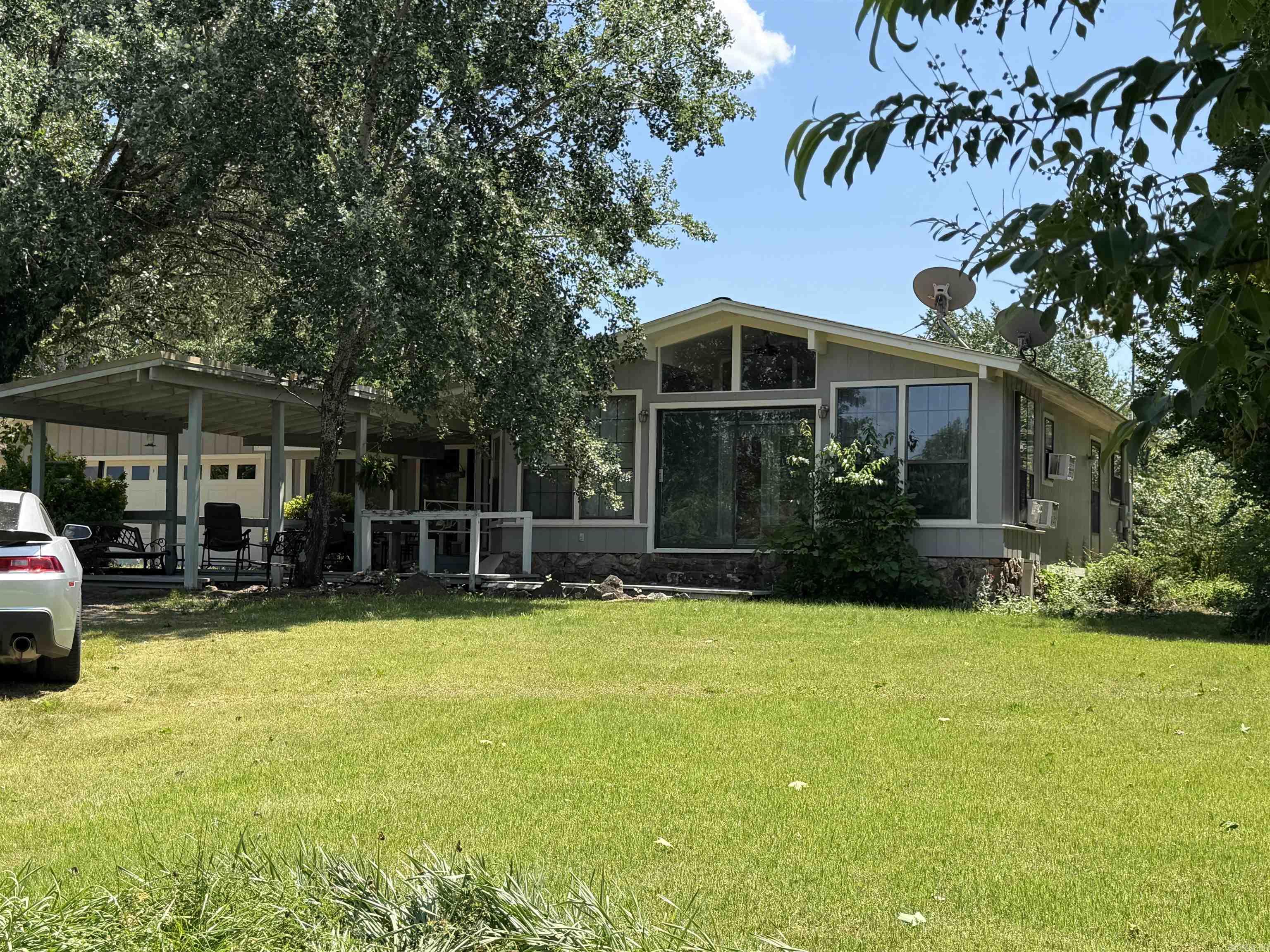 99 Johnston  Greers Ferry, AR