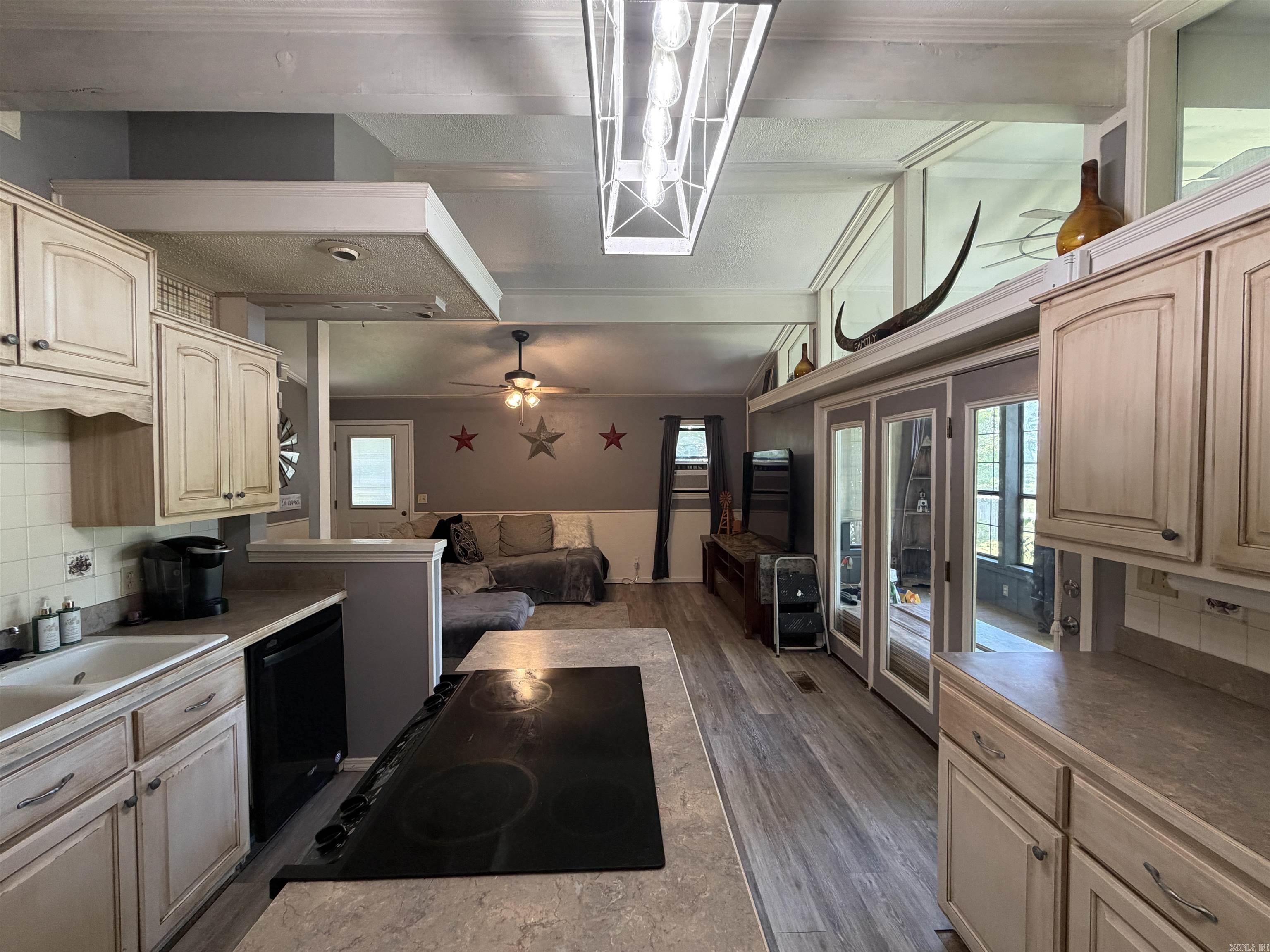 99 Johnston  Greers Ferry, AR