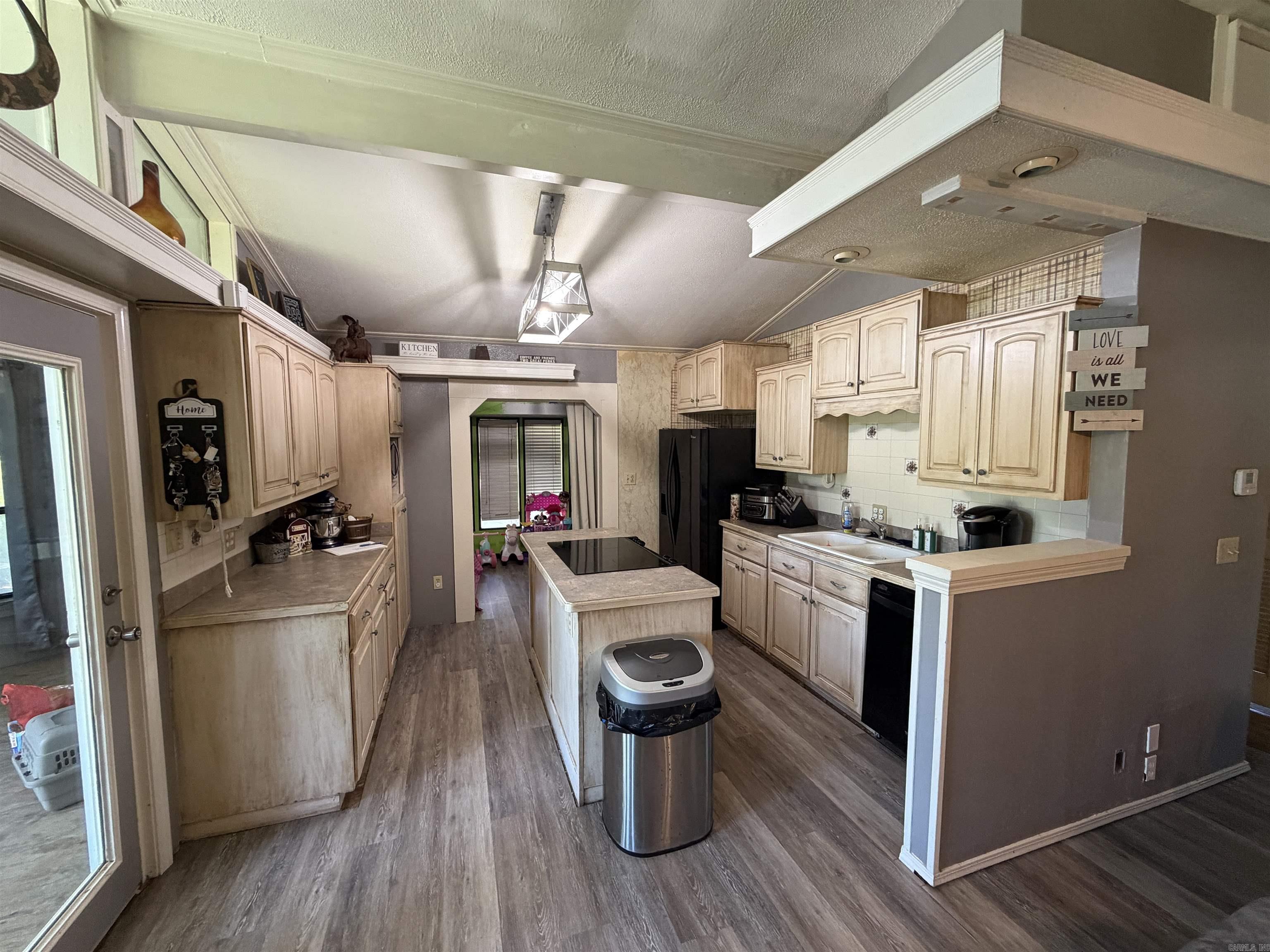 99 Johnston  Greers Ferry, AR