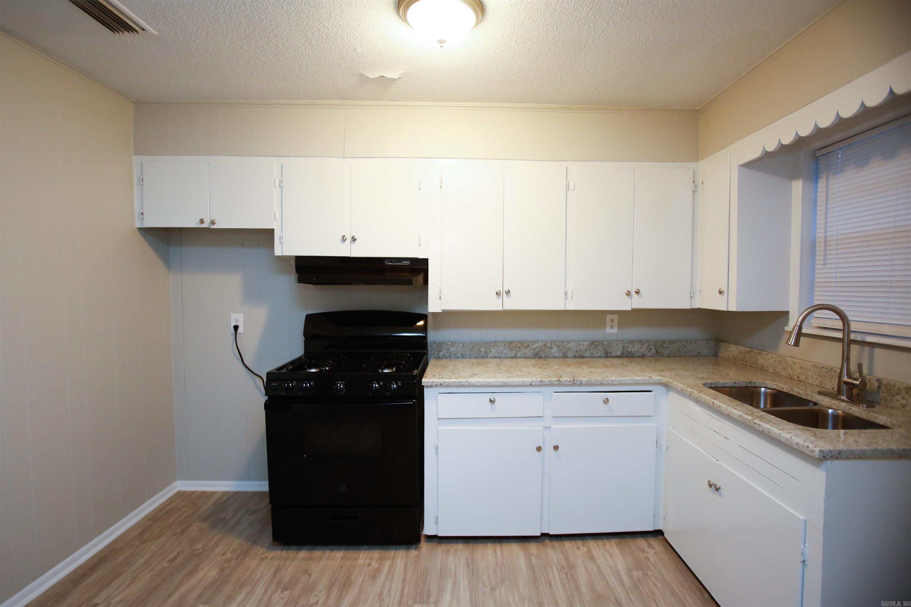3219 Potter  Little Rock, AR