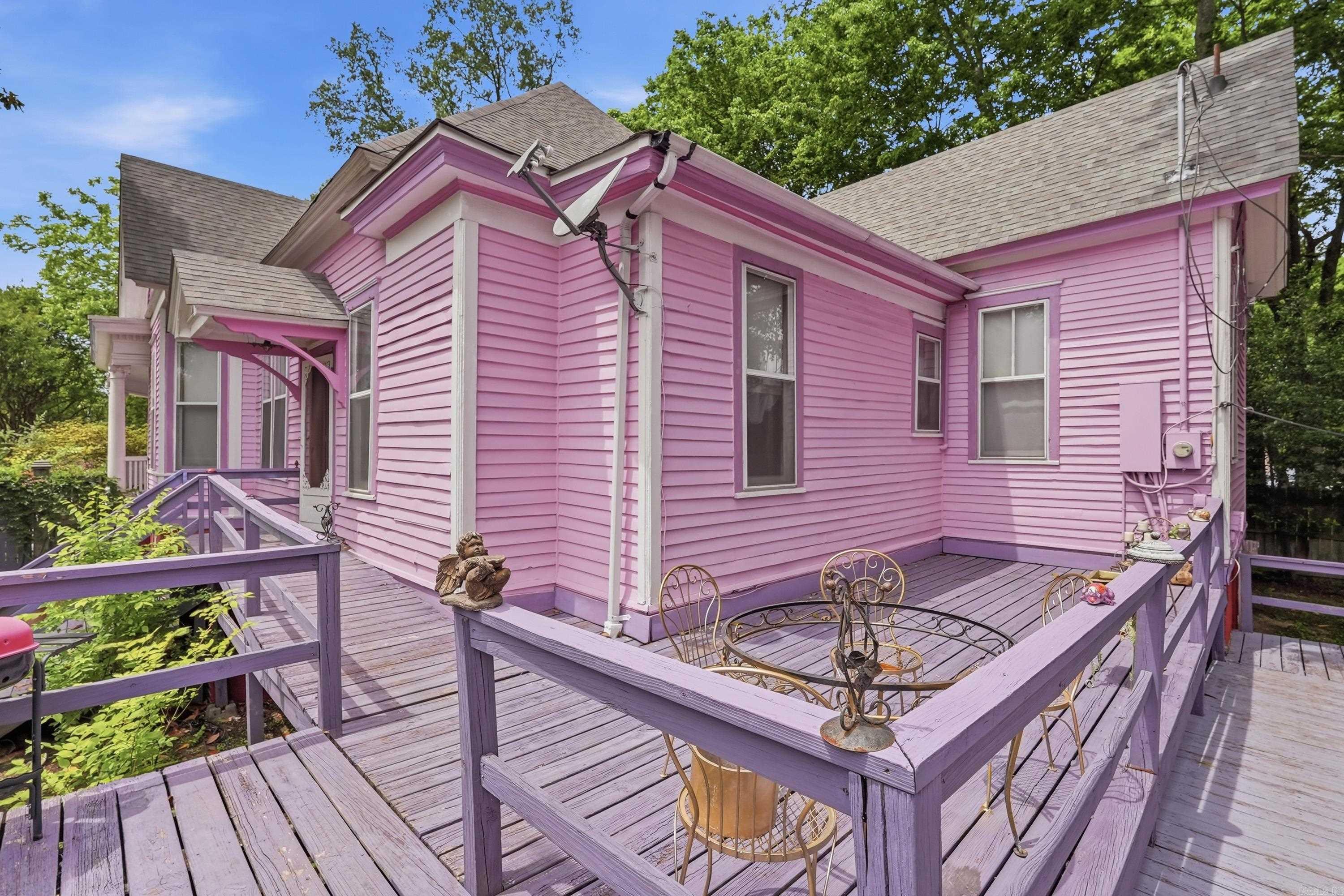 1823 S Broadway St  Little Rock, AR