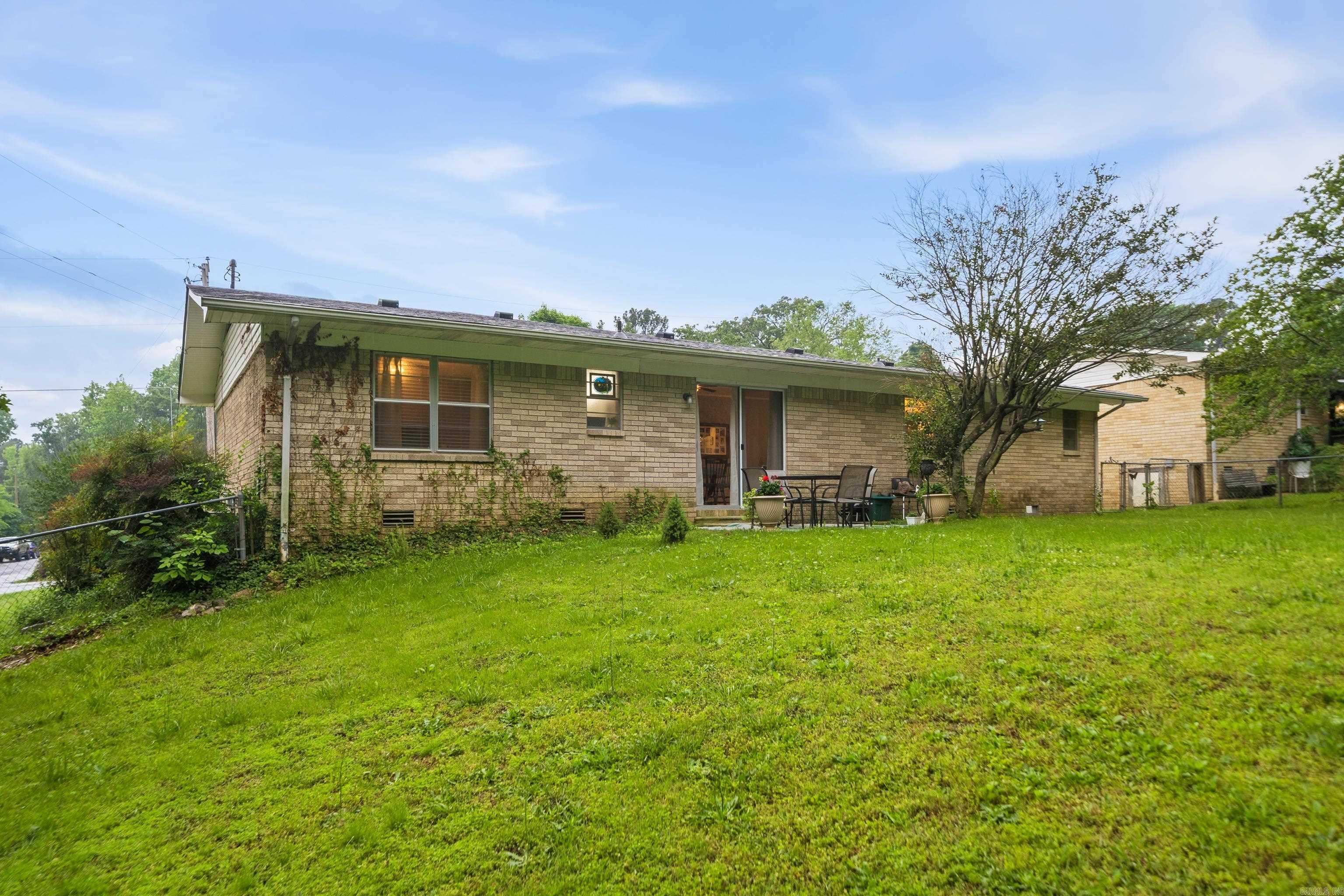 2300 Hobson  Hot Springs, AR