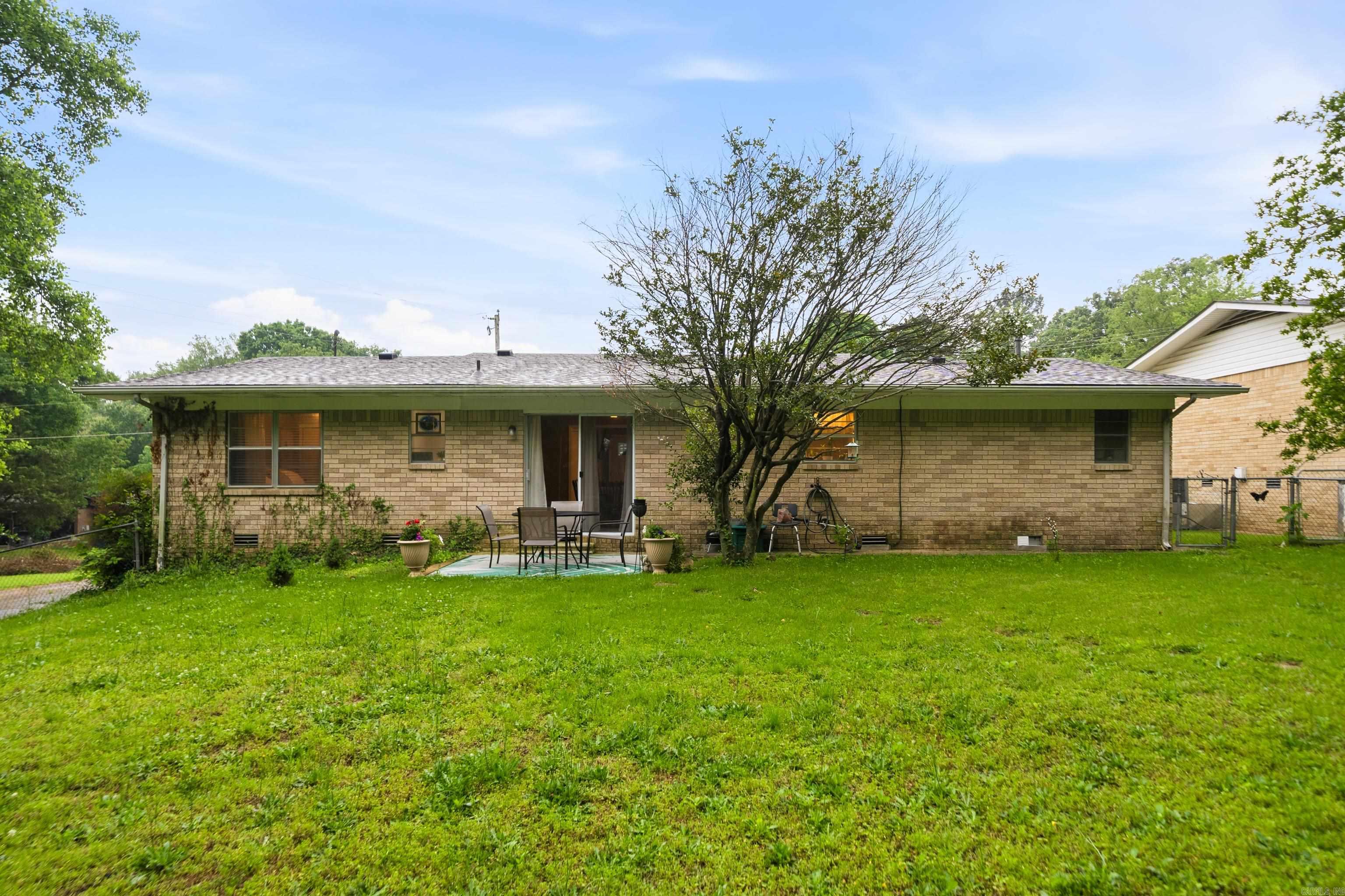 2300 Hobson  Hot Springs, AR