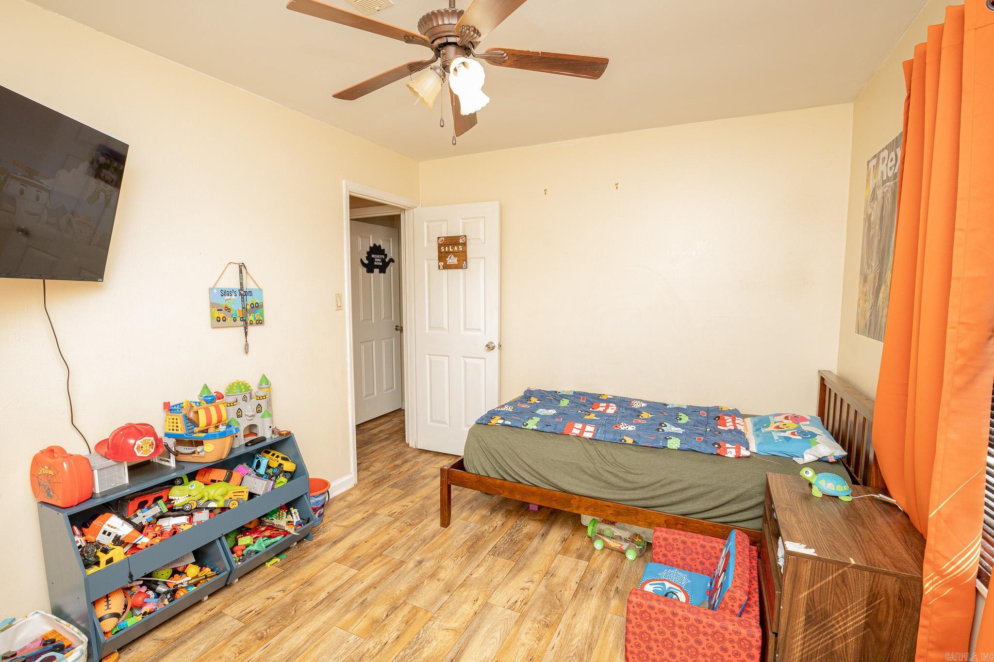 21 Elaine Sheridan, AR 72150
