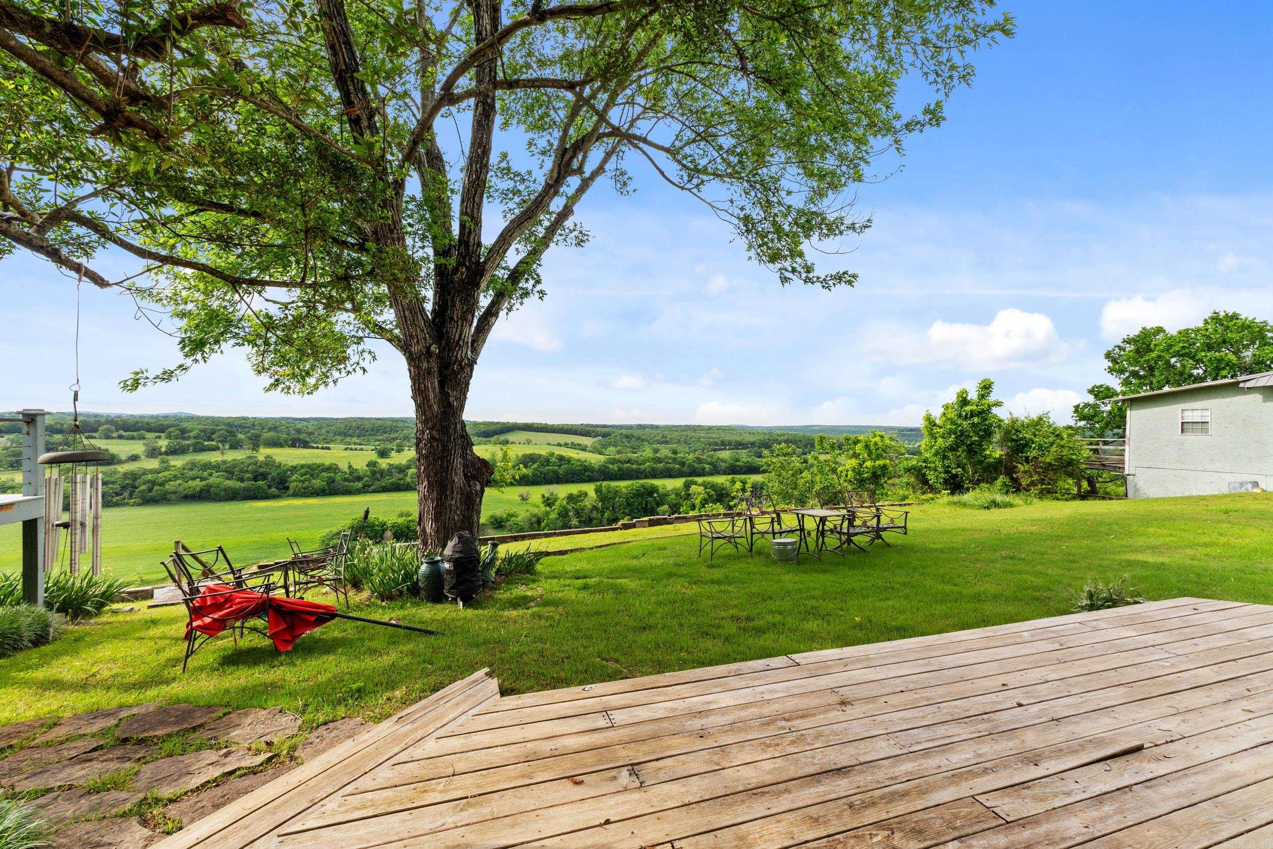 523 Harding Blvd  Cotter, AR