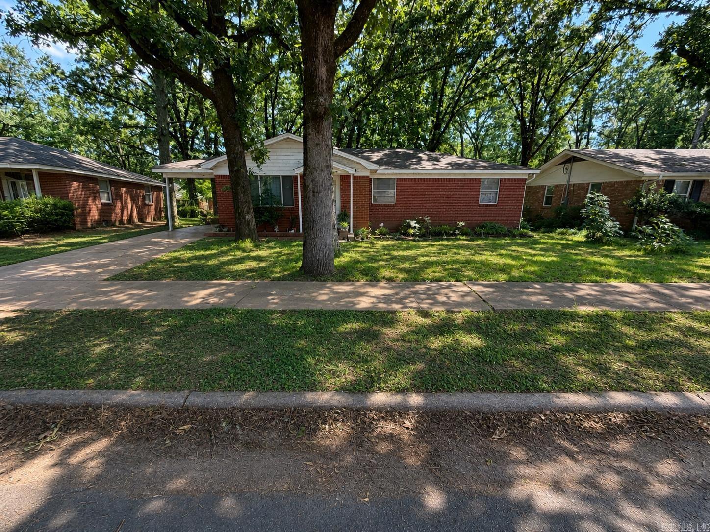 7305 L  Little Rock, AR