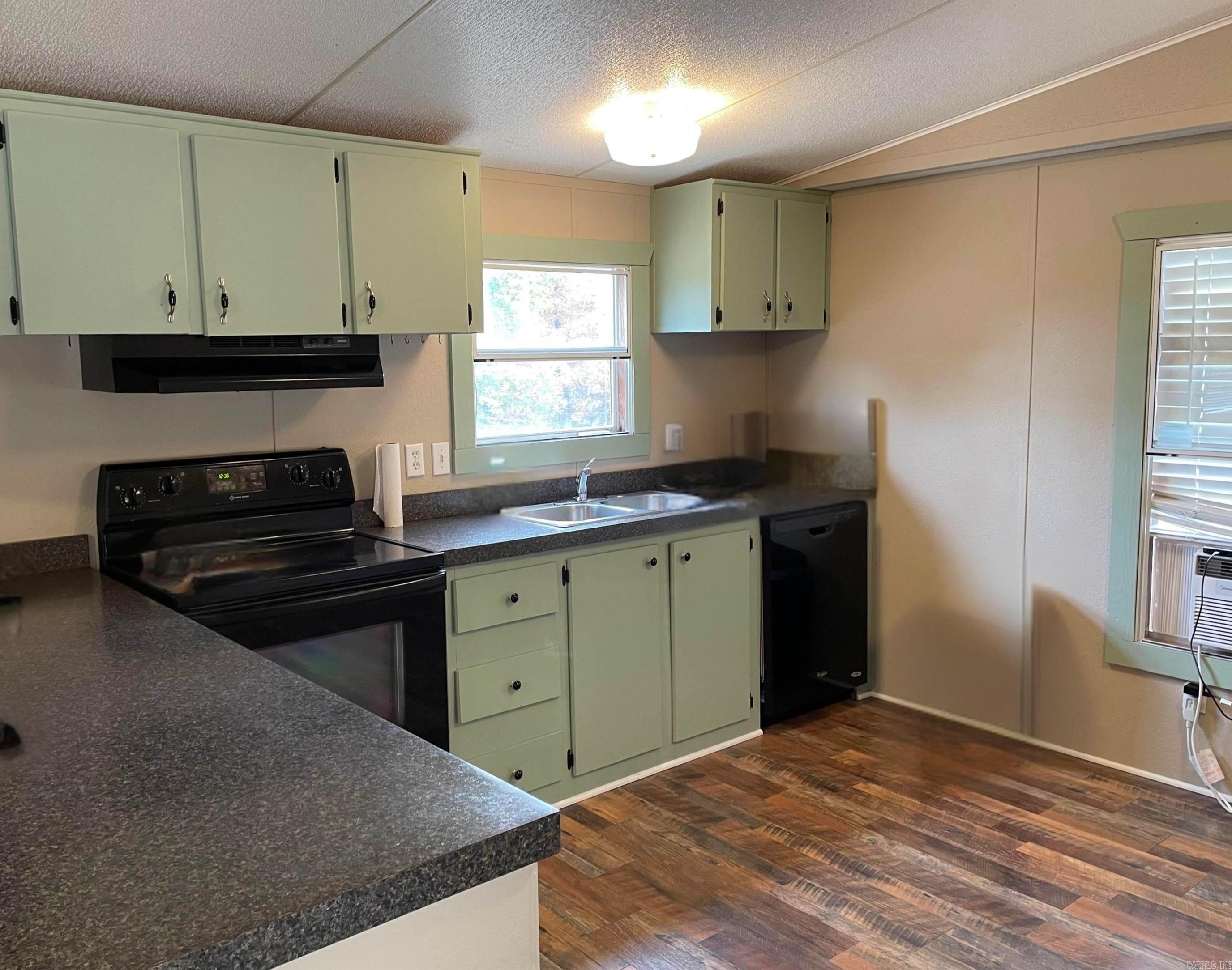 1417 Skyline Dr Amity, AR 71921