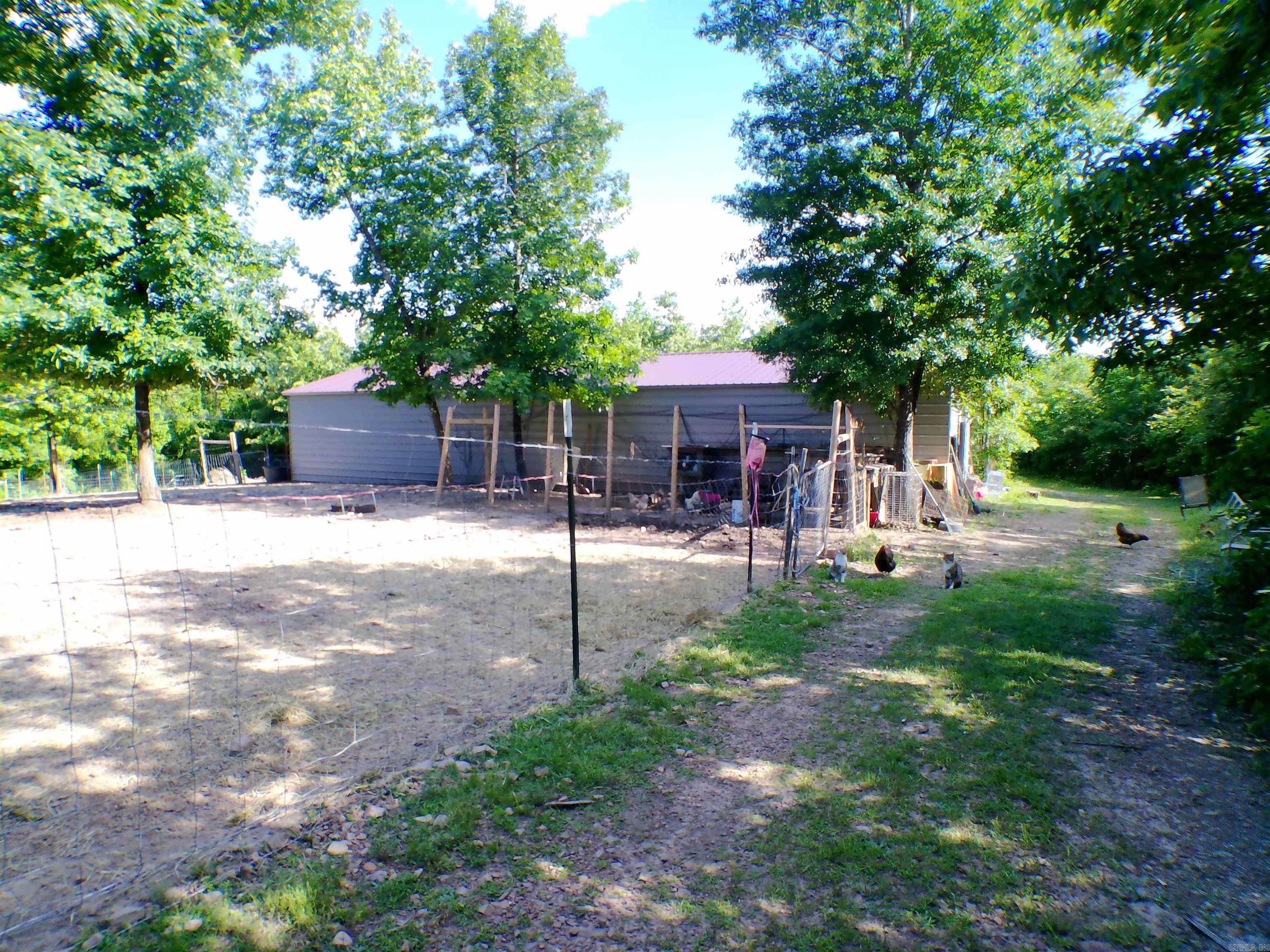 1417 Skyline Dr  Amity, AR