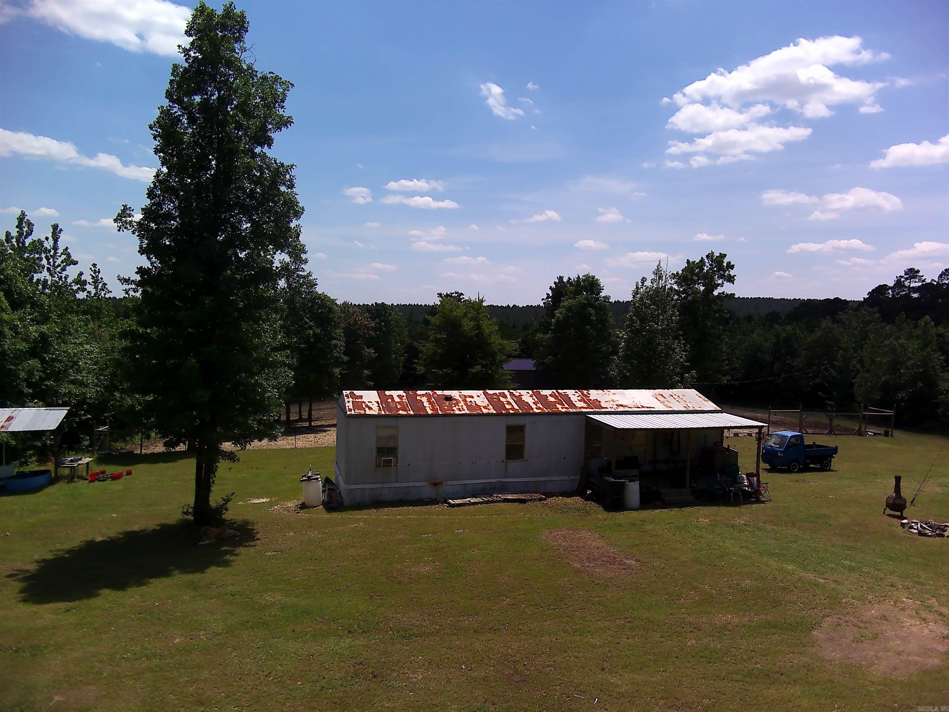 1417 Skyline Dr Amity, AR 71921