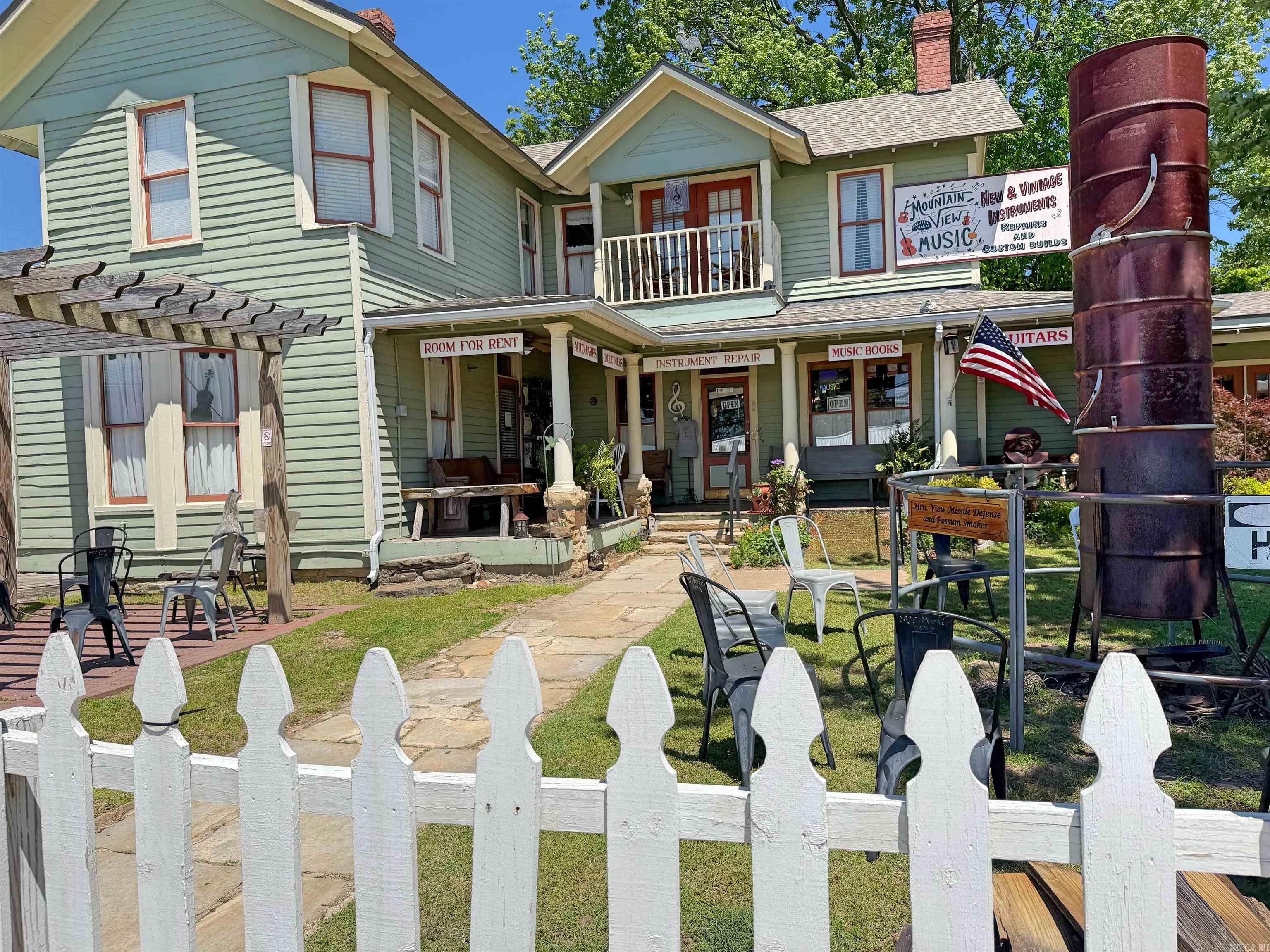 123 W. Washington St.  Mountain View, AR