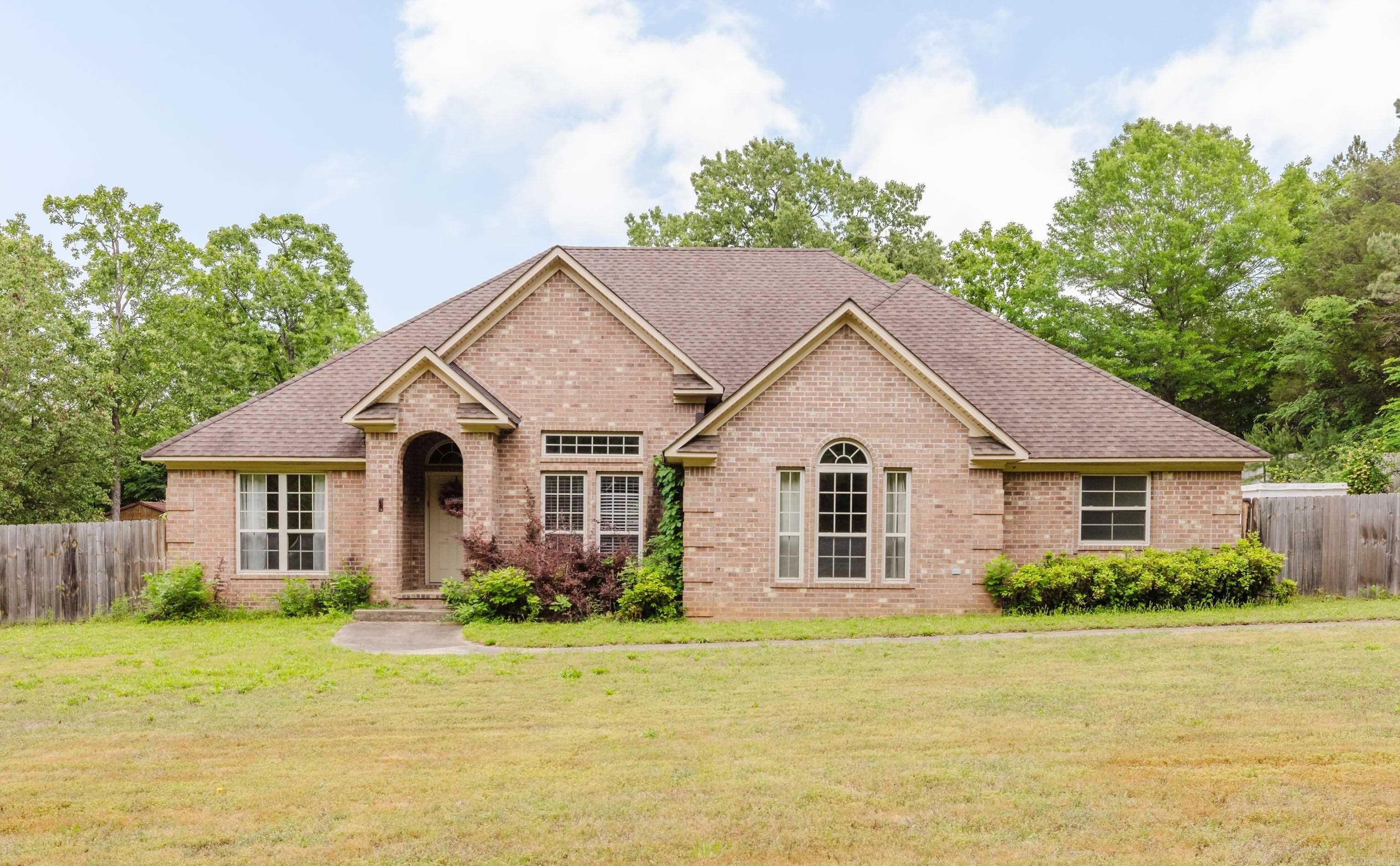 5 Greenbrier Drive
