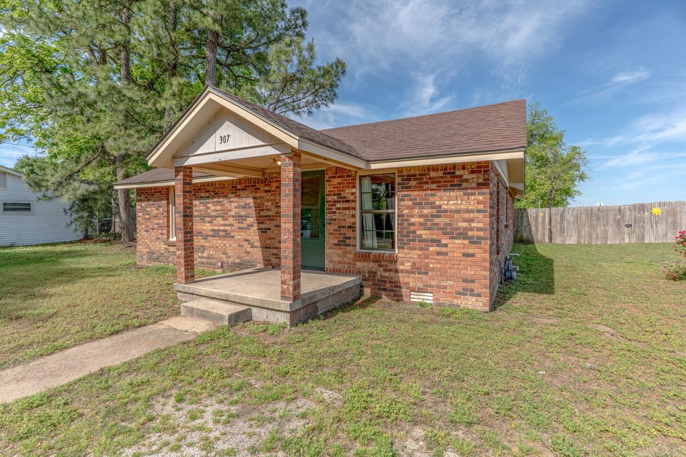 307 N Williams St  Monette, AR