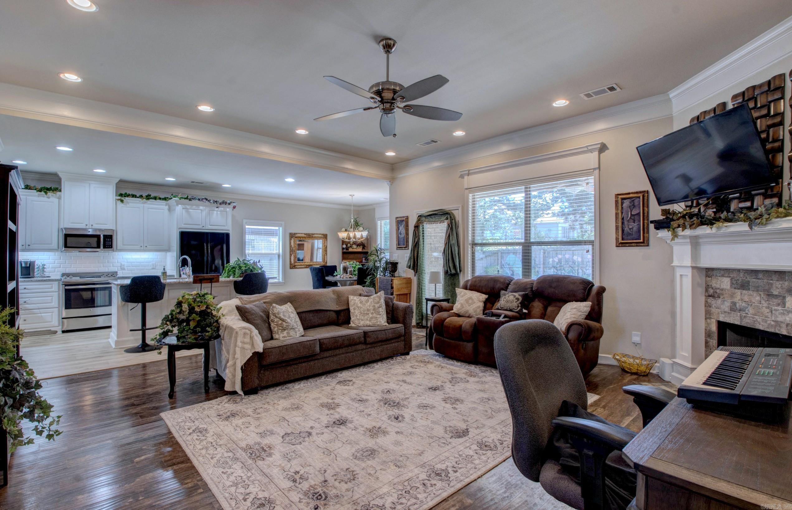 123 Nantucket  Maumelle, AR