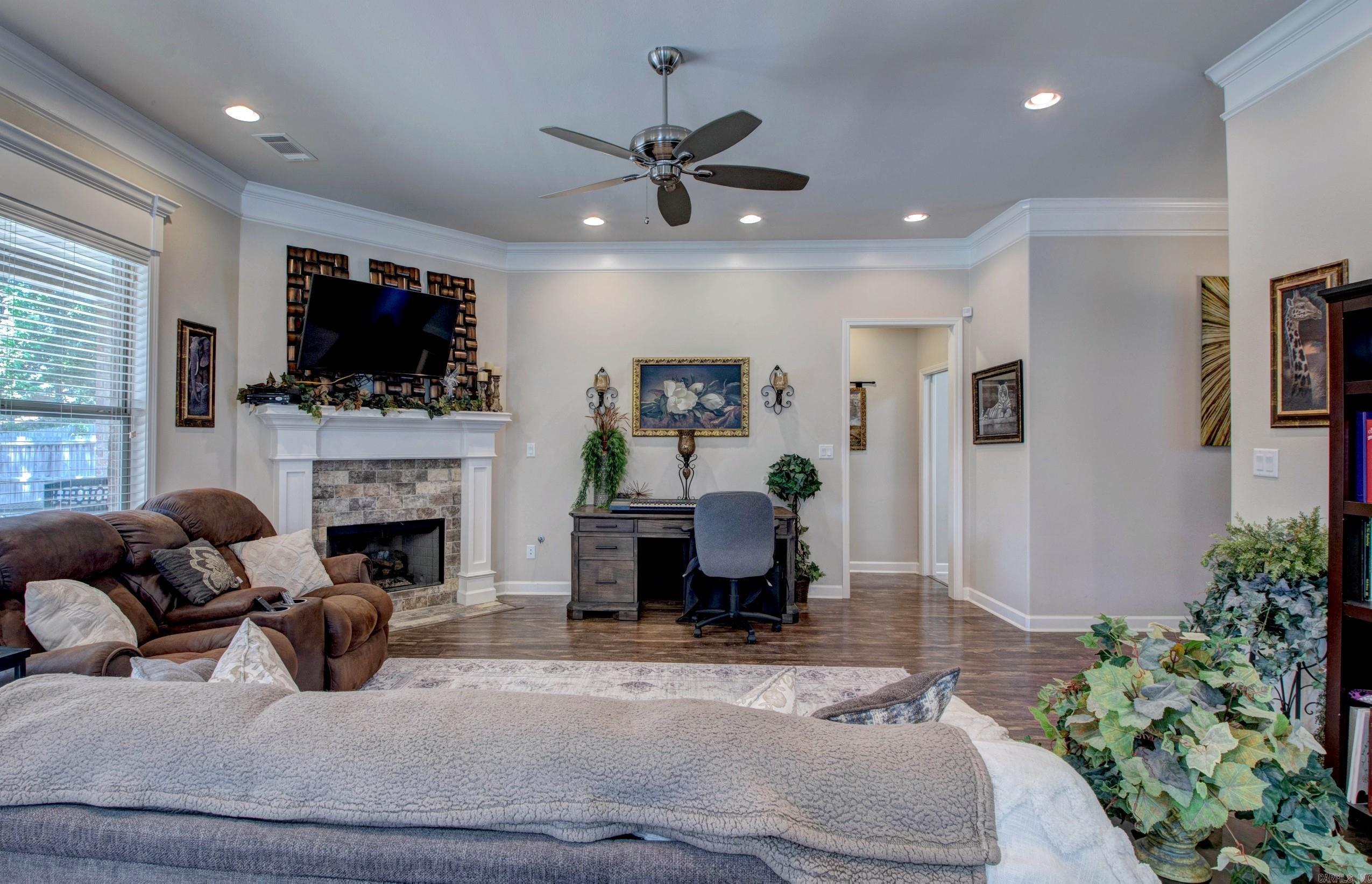 123 Nantucket  Maumelle, AR