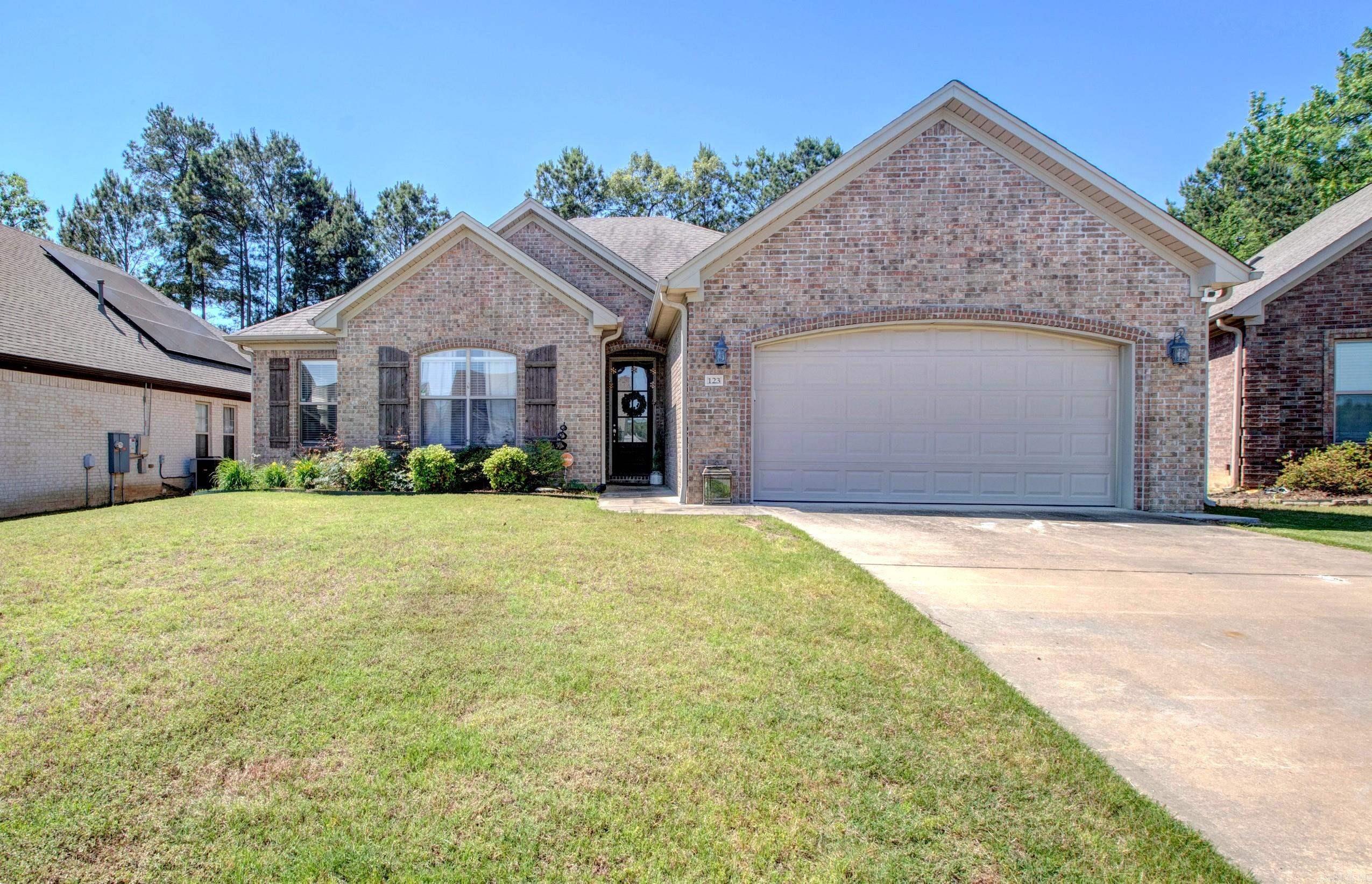 123 Nantucket  Maumelle, AR
