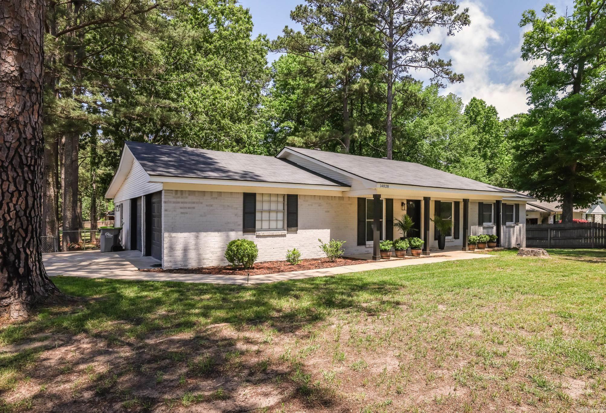 14028 Sardis Rd  Shannon Hills, AR