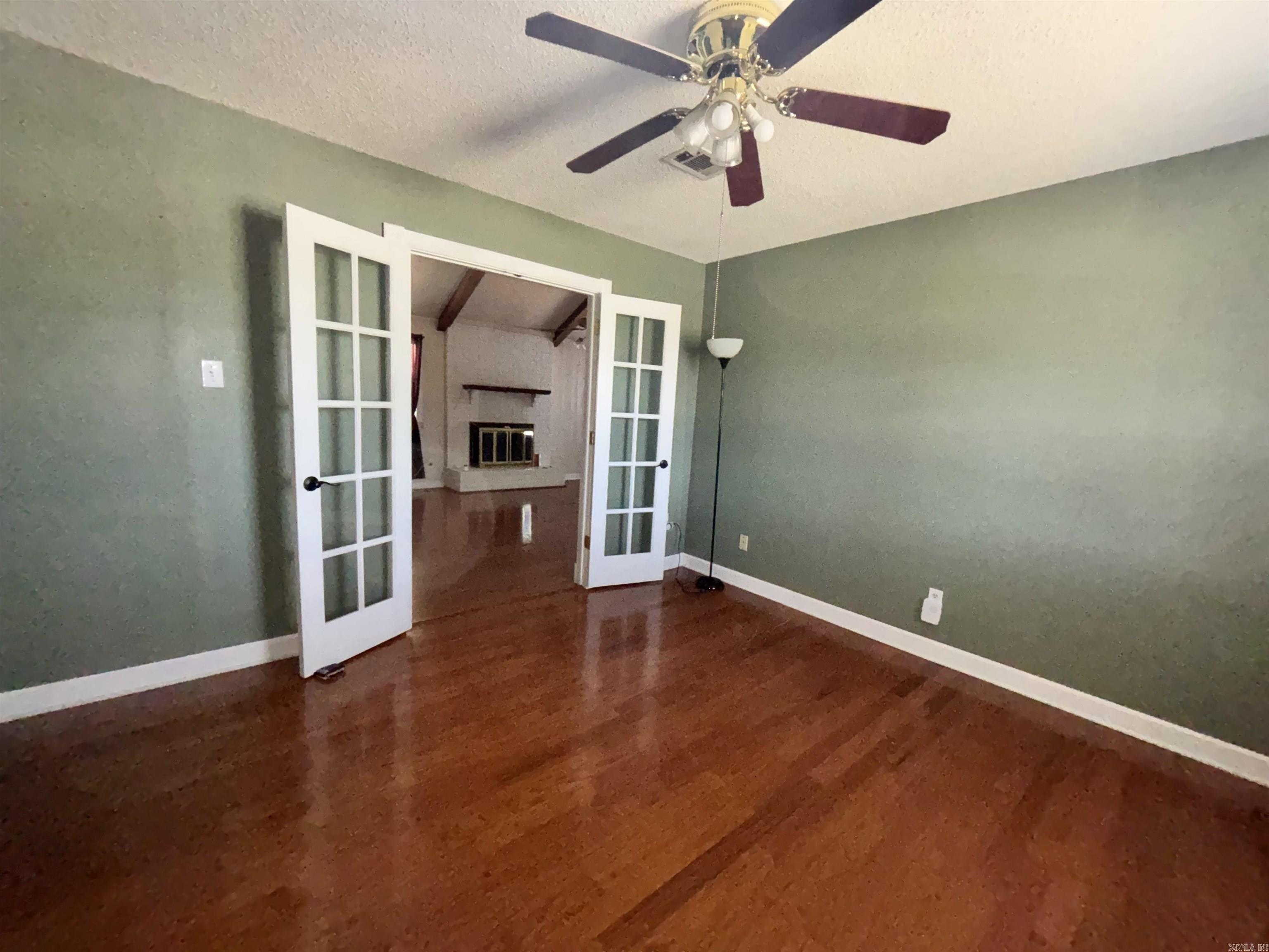 1 Danbury  Jacksonville, AR
