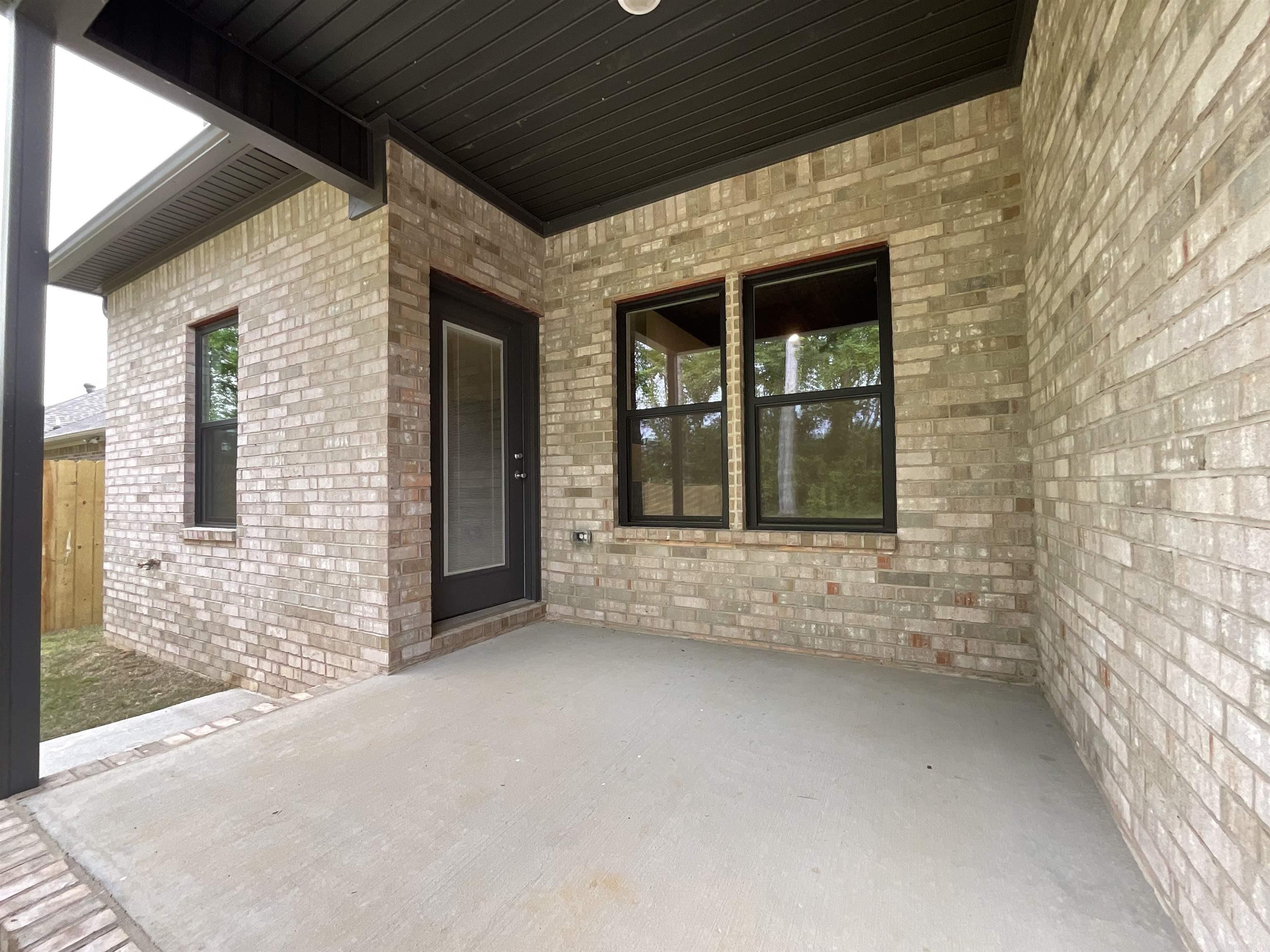 1005 N Jeff Davis  Jacksonville, AR