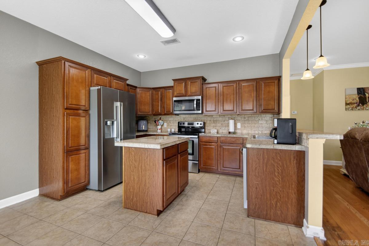 4458 S Aaronfield  Benton, AR