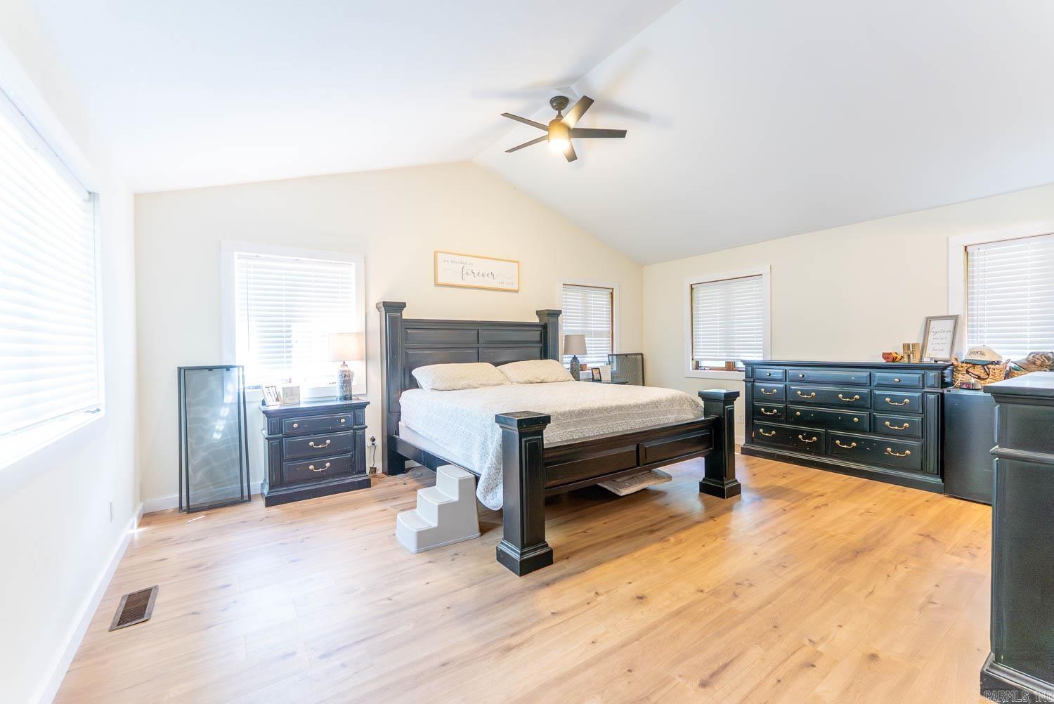 3991 Highway W  Thayer, MO