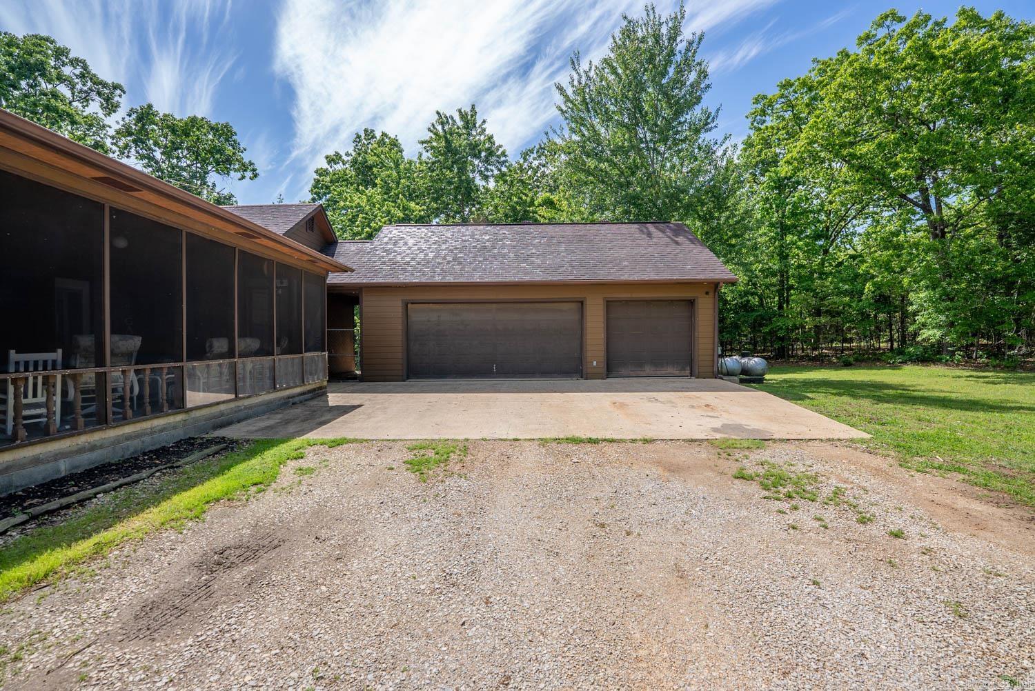 3991 Highway W  Thayer, MO