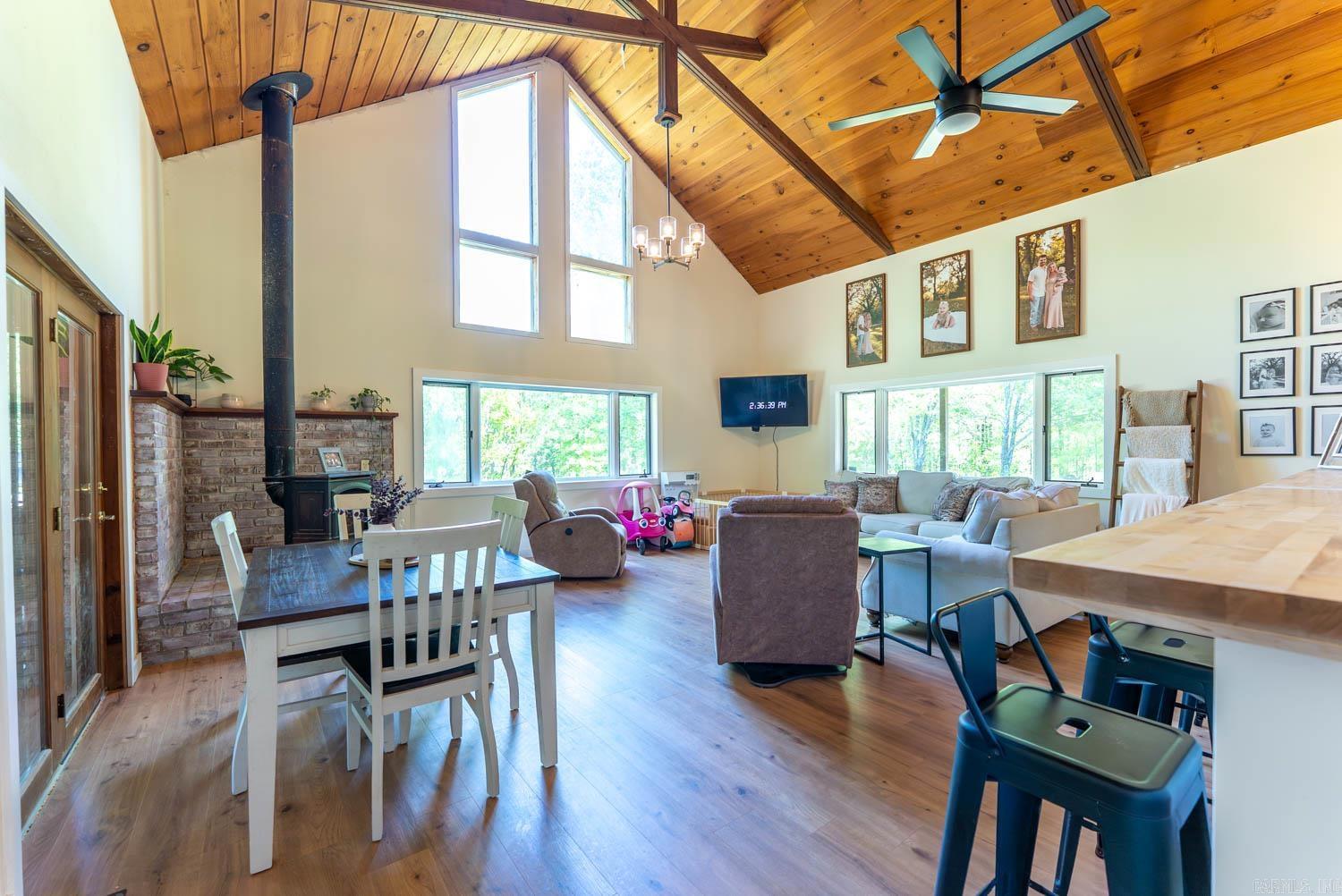 3991 Highway W  Thayer, MO