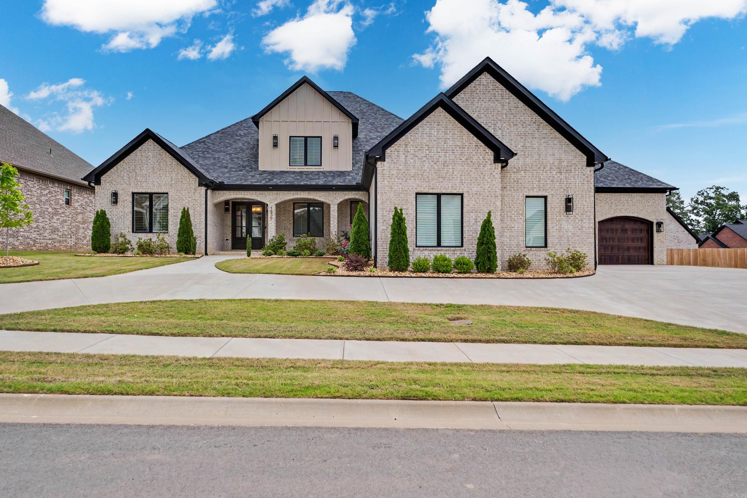 1630 Dolphin  Conway, AR