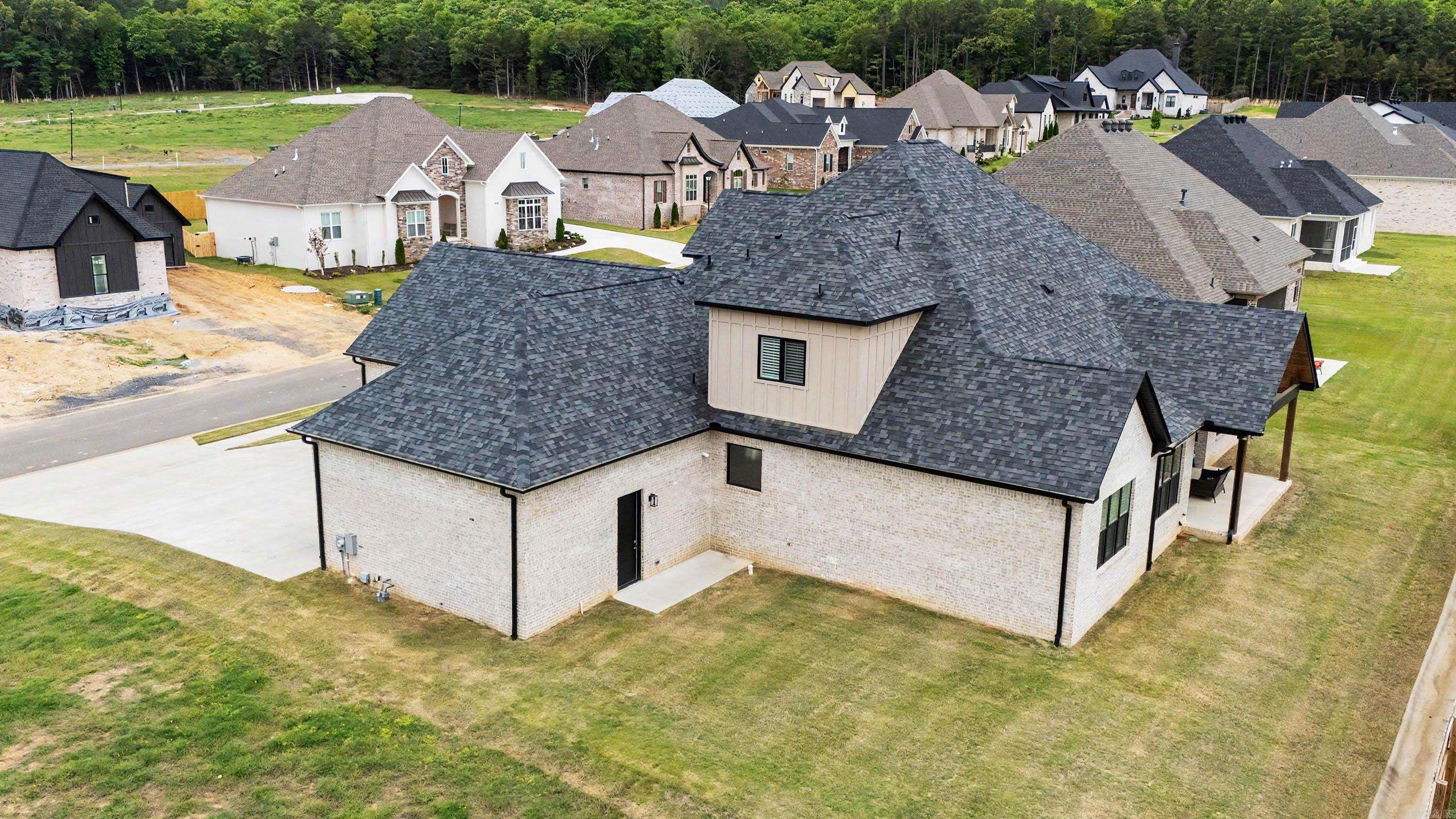 1630 Dolphin  Conway, AR
