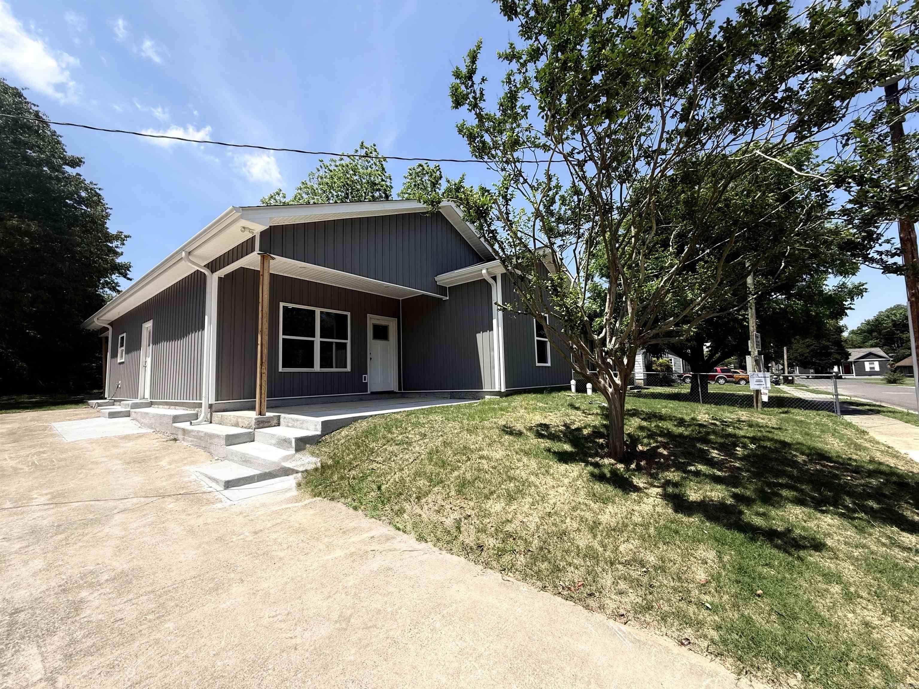 717 Burton  Benton, AR