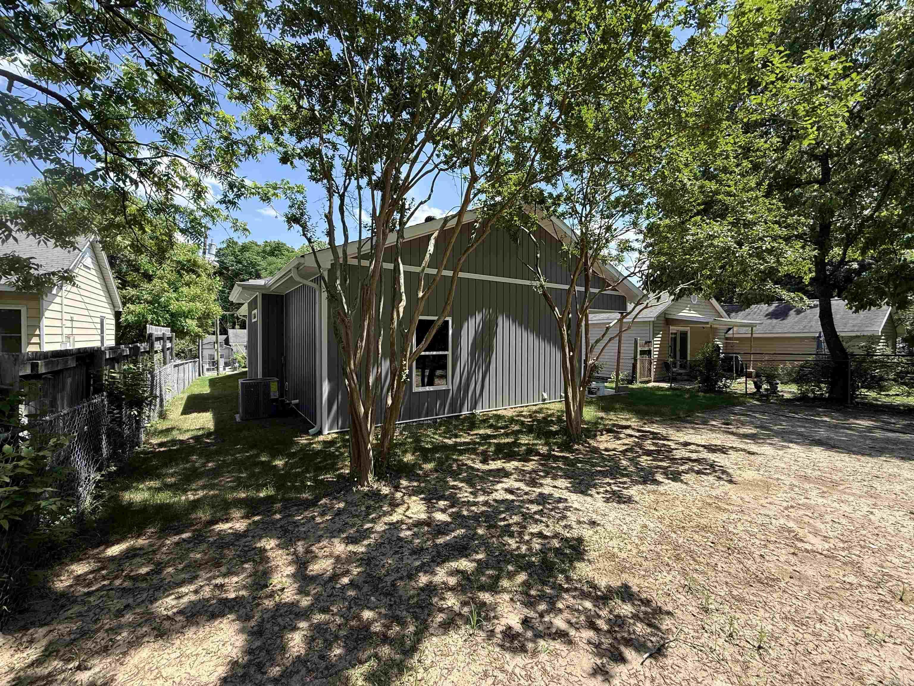 717 Burton  Benton, AR