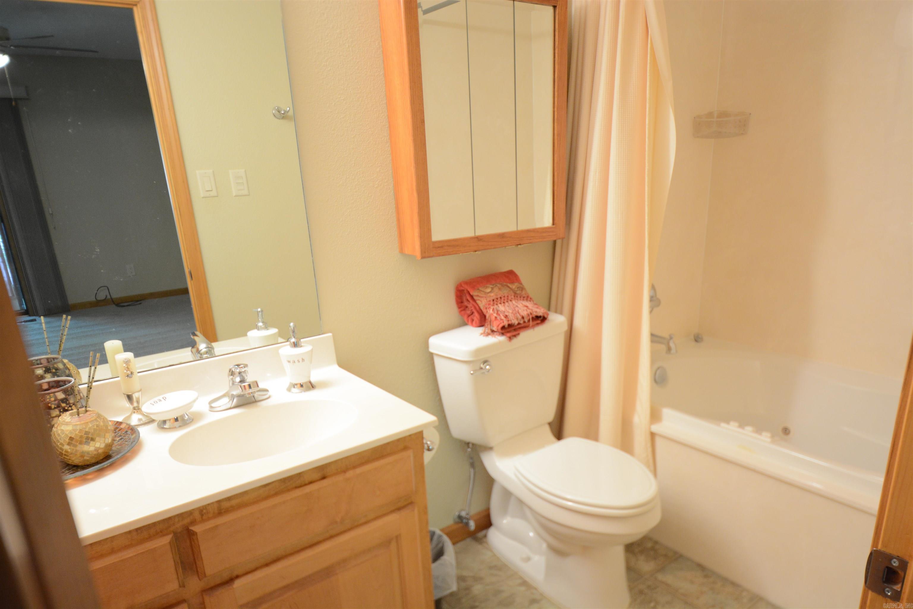 2315 LAKESHORE  Hot Springs, AR