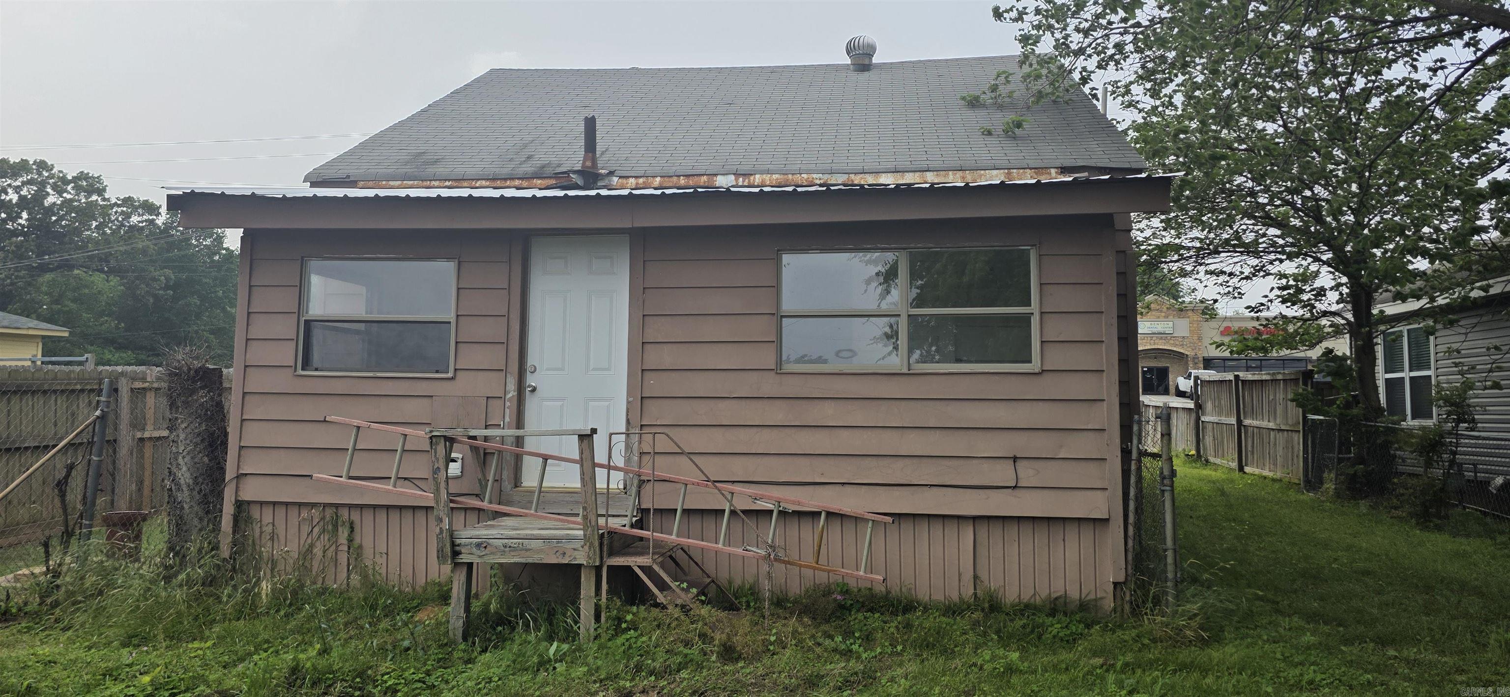 406 HWY 5 North  Benton, AR
