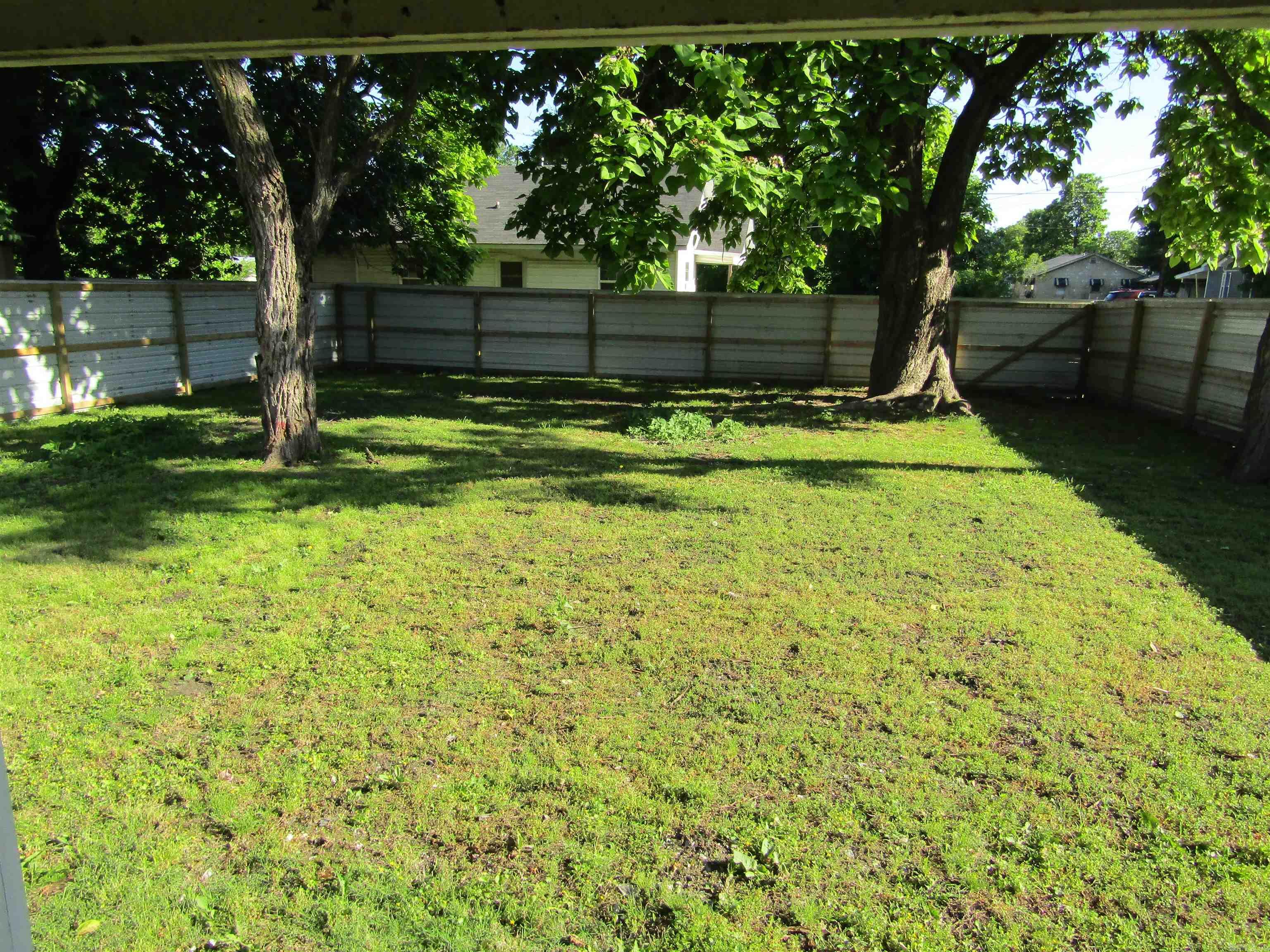 706 E Lake  Paragould, AR