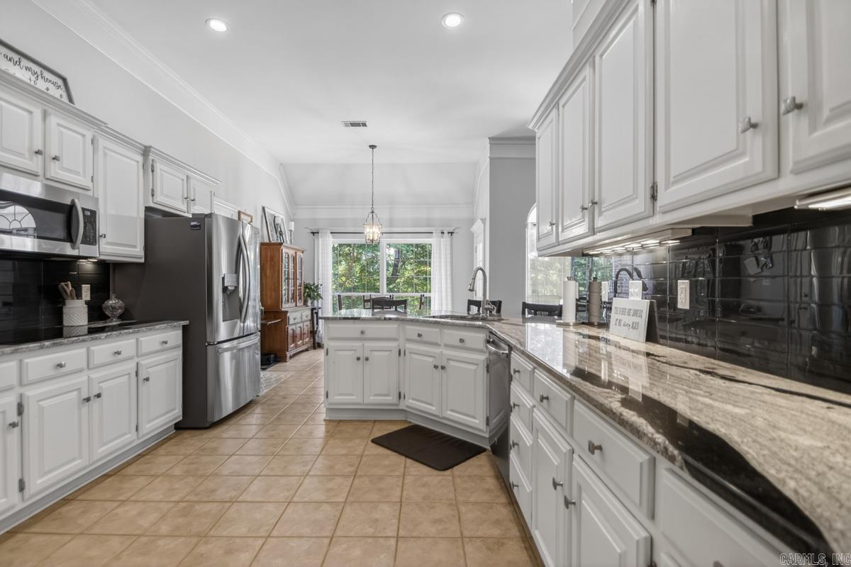 1425 River Pointe  Benton, AR