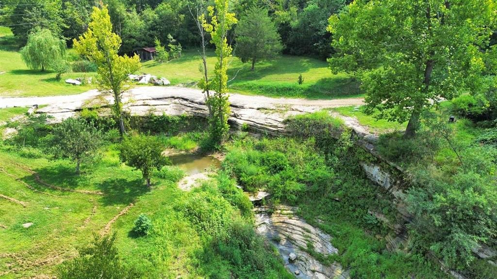 6039 S State Highway 9 Melbourne, AR 72556