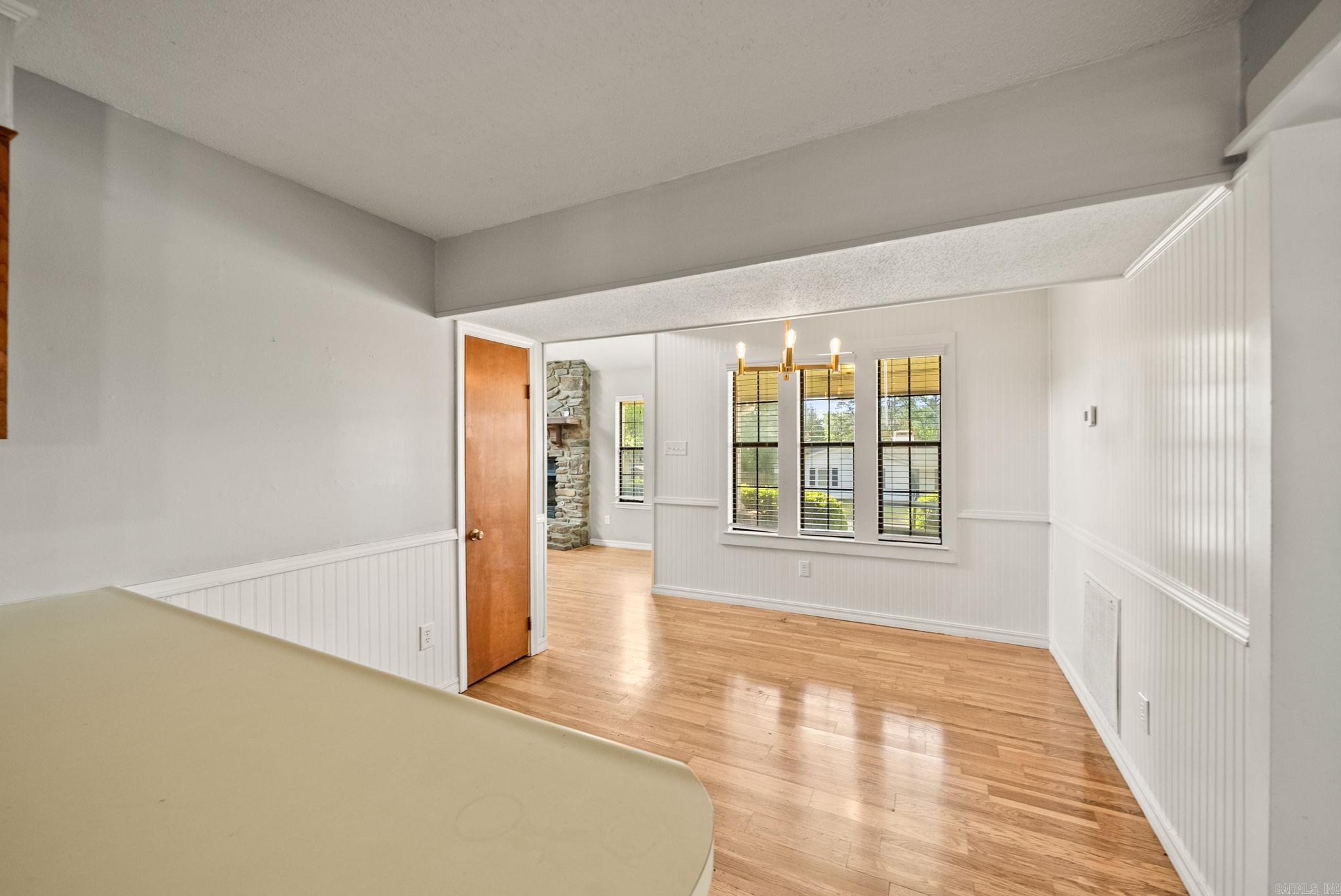 19 Hightrail  Maumelle, AR