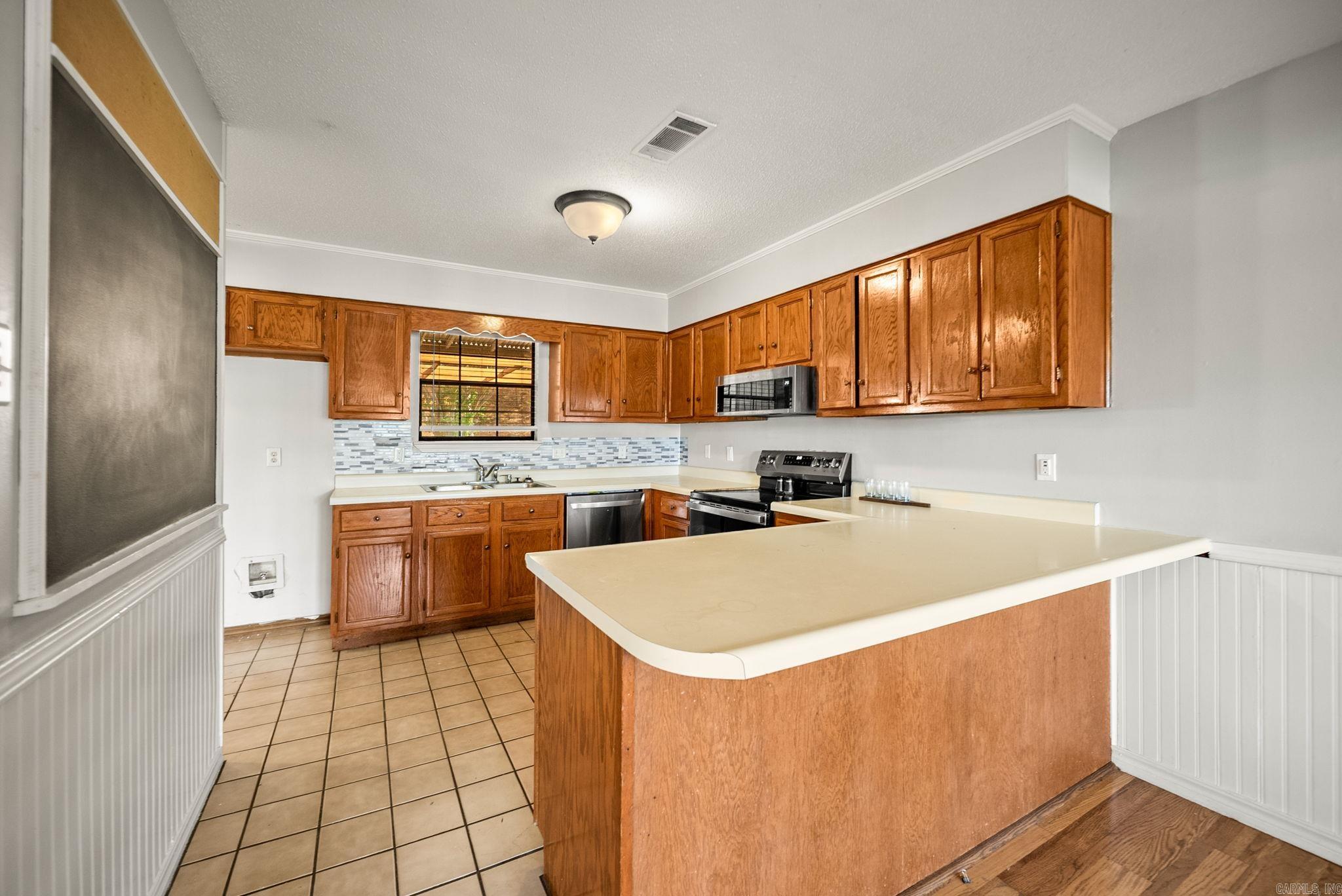 19 Hightrail  Maumelle, AR