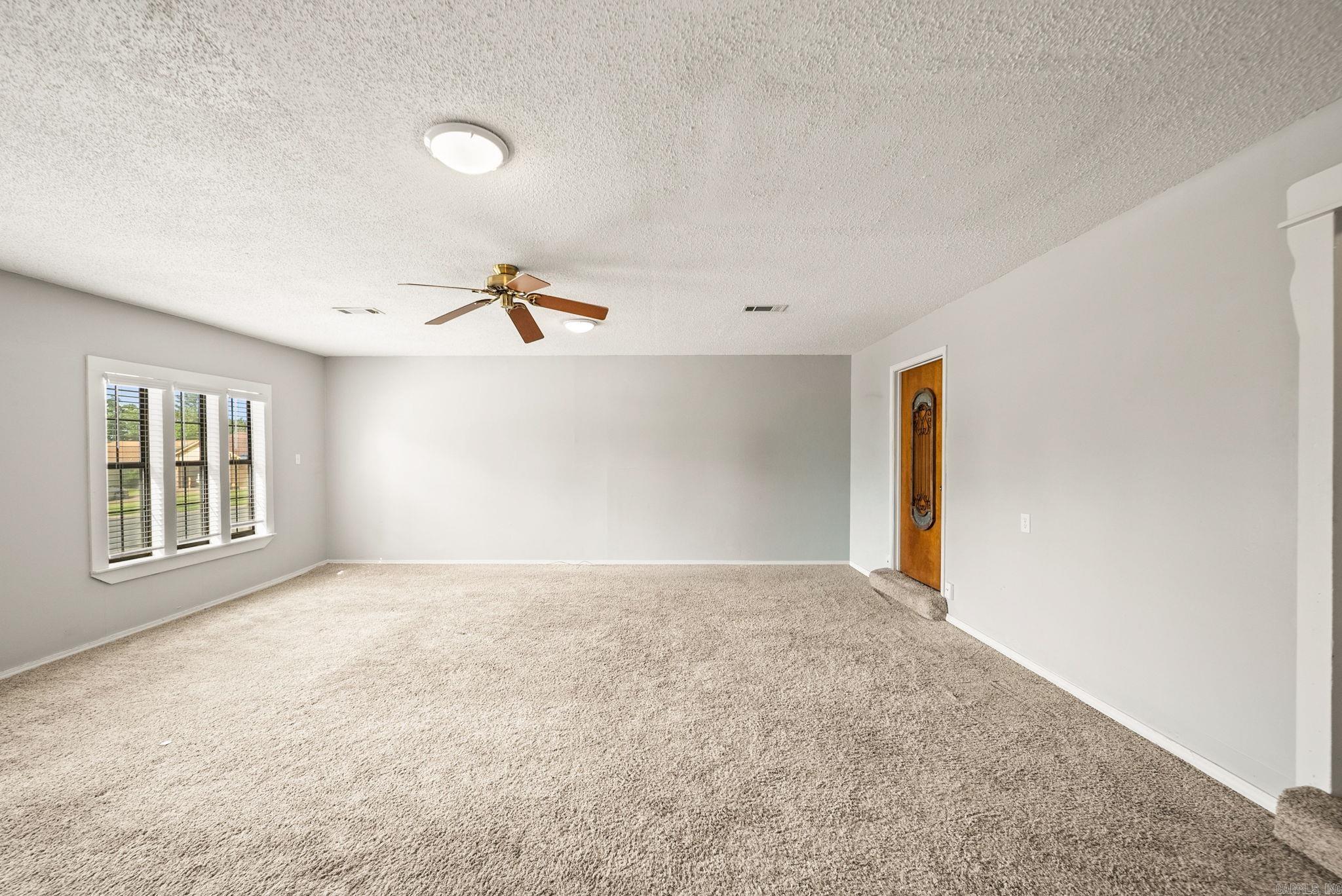 19 Hightrail  Maumelle, AR